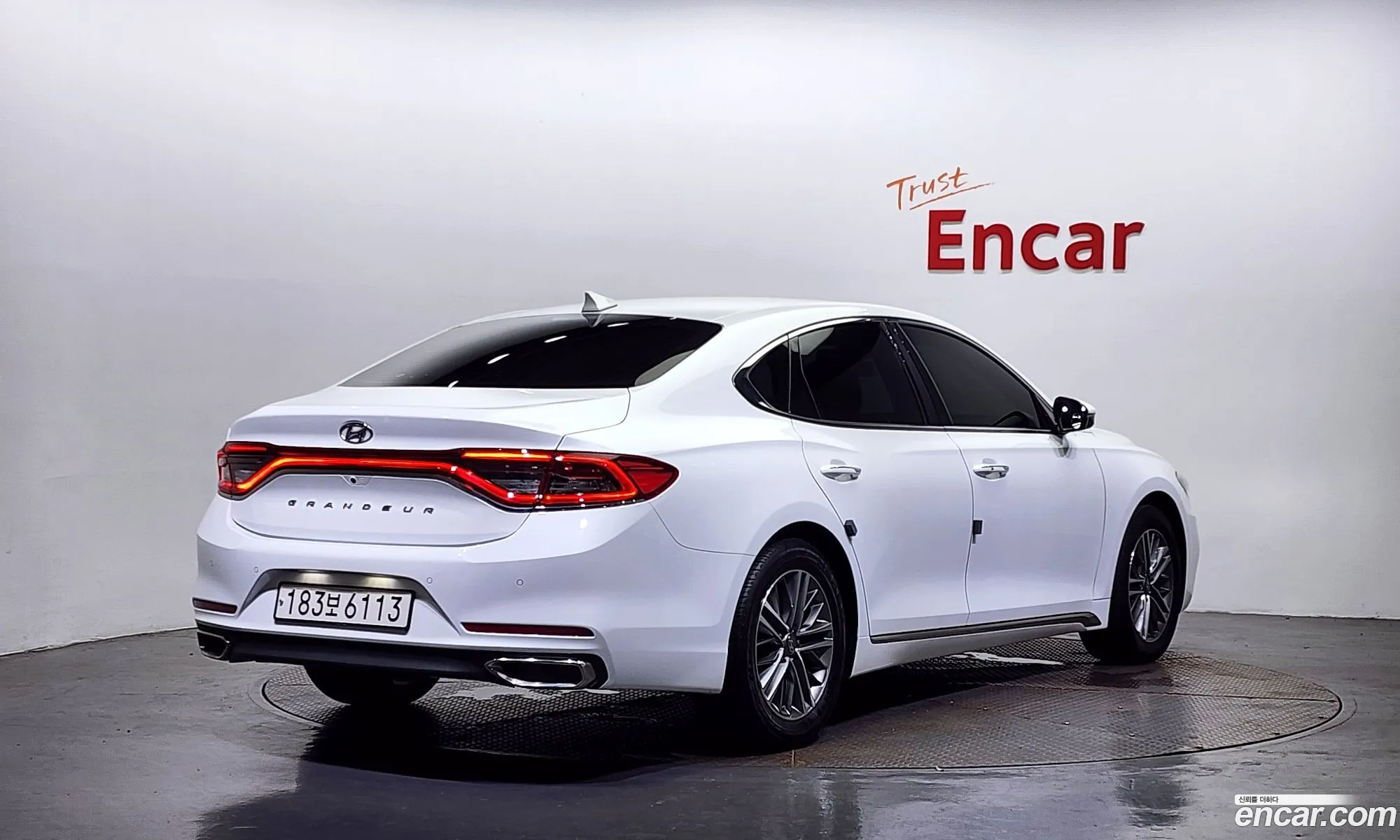 Hyundai Grandeur Ig 30 Lpi Modern Rental Car - фотография 14331870