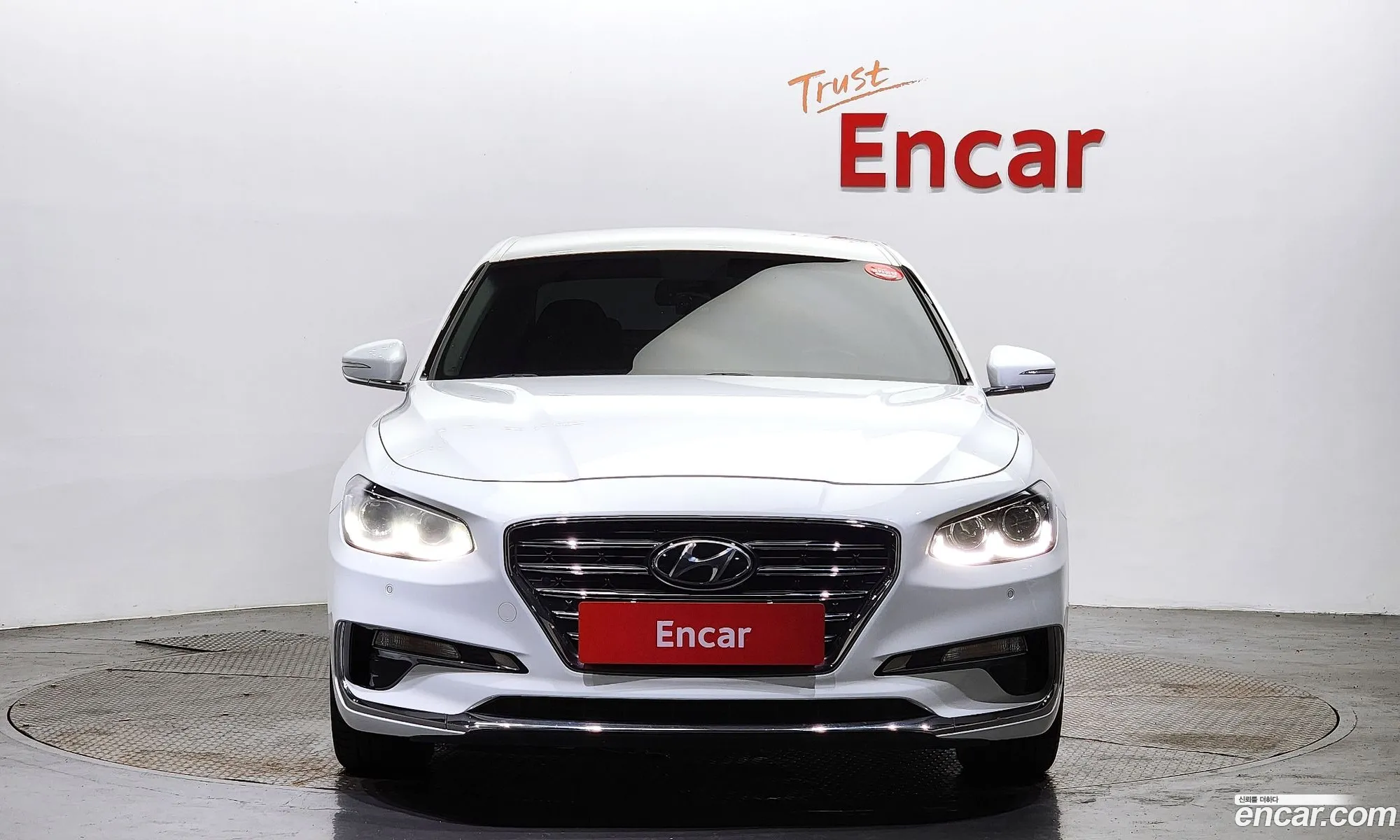 Hyundai Grandeur Ig 30 Lpi Modern Rental Car - фотография 14331871