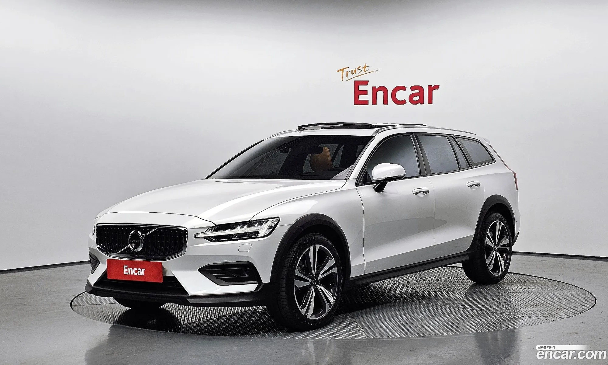 Volvo V60 Ii B5 Pro Awd 2021 - фотография 14715662
