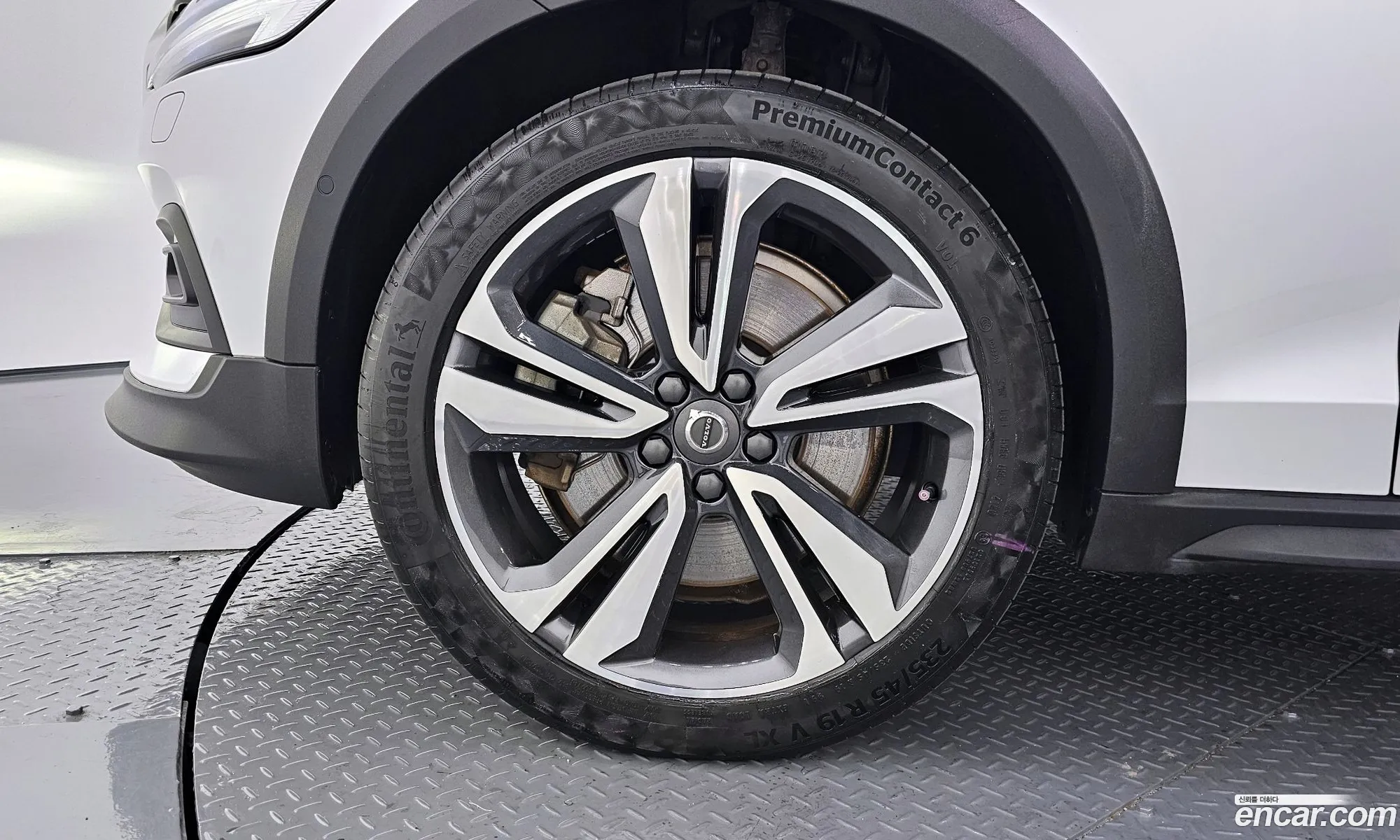 Volvo V60 Ii B5 Pro Awd 2021 - фотография 14715666