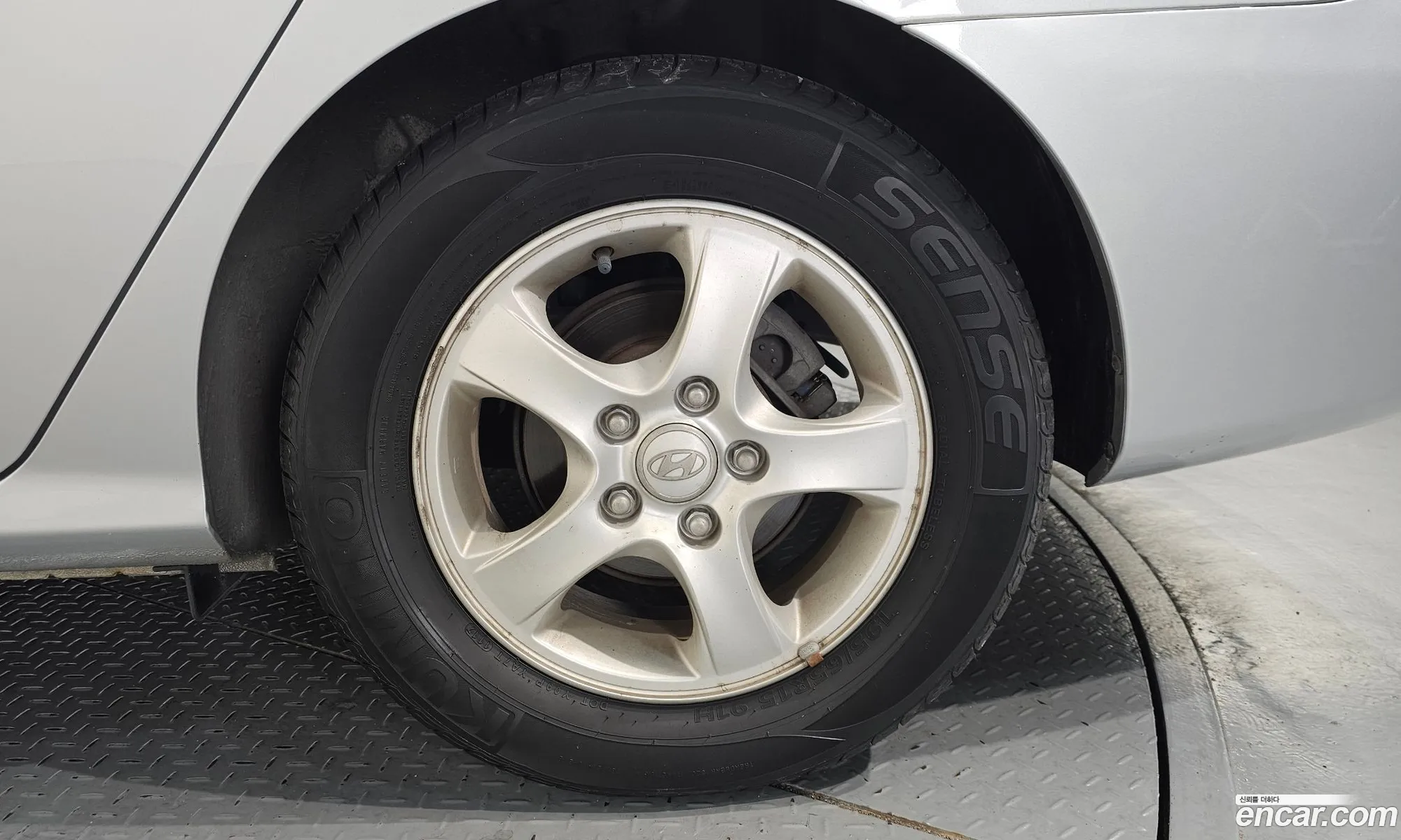 Hyundai Avante 16 Vvt S16 2010 - фотография 12824252