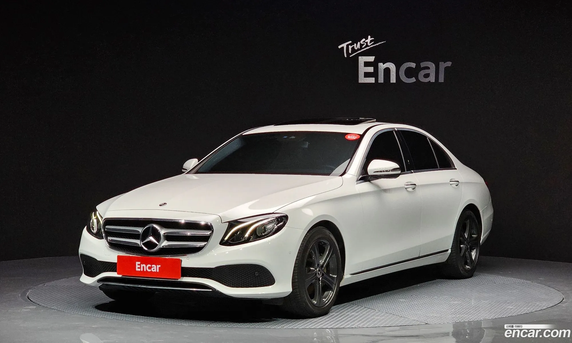 Mercedes-Benz E-Klasse V W213 S213 C238 E200 Avant Garde 2018 - фотография 15631326