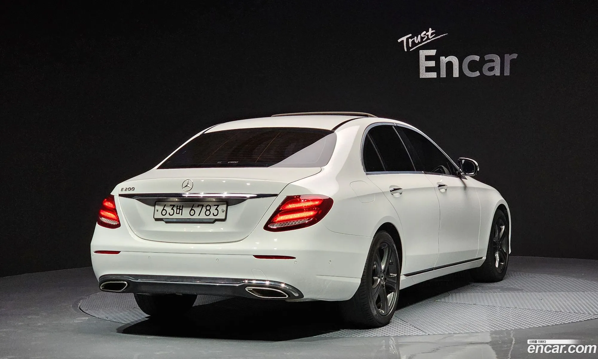 Mercedes-Benz E-Klasse V W213 S213 C238 E200 Avant Garde 2018 - фотография 15631327