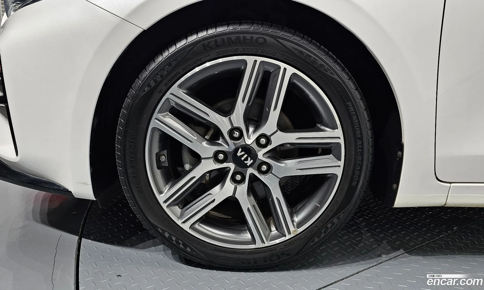 Kia K3 Prestige 2019 - фотография 15641905