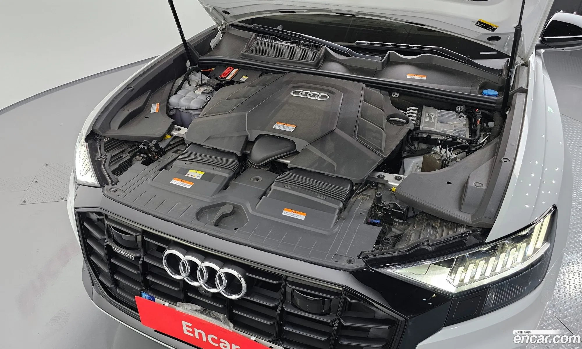 Audi Q8 I 55 Tfsi Quattro Premium 2021 - фотография 8864154