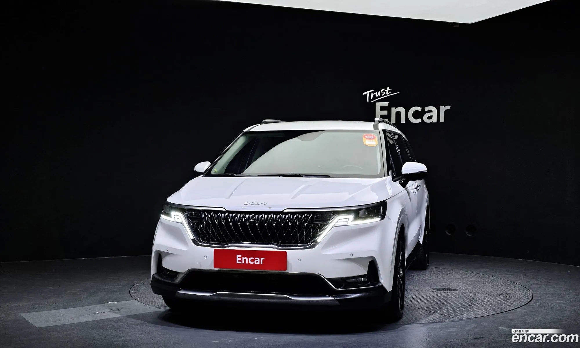 Kia Carnival 7-Seater Signature 2023 - фотография 13019474