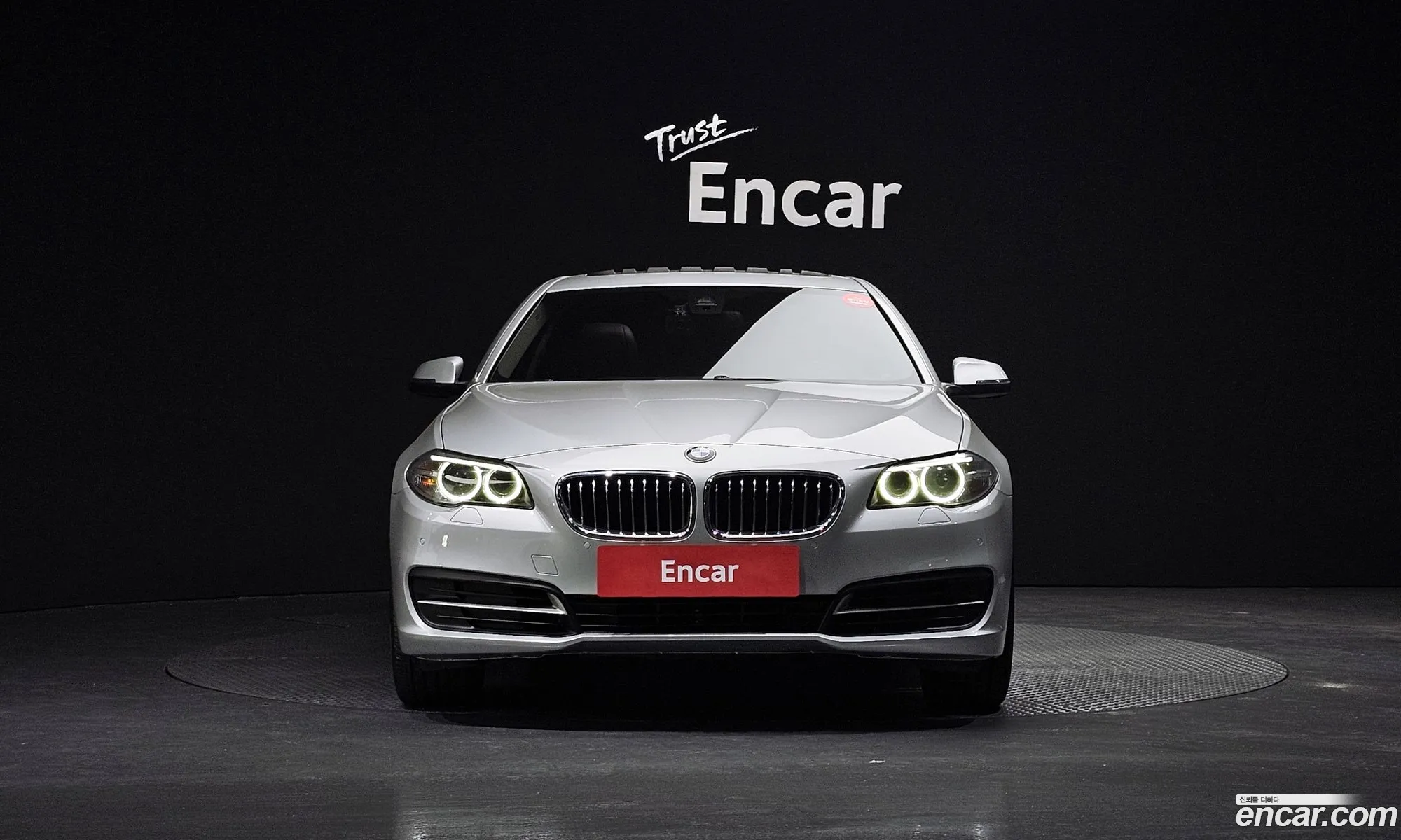 BMW 5 Series F10 528I - фотография 18542191