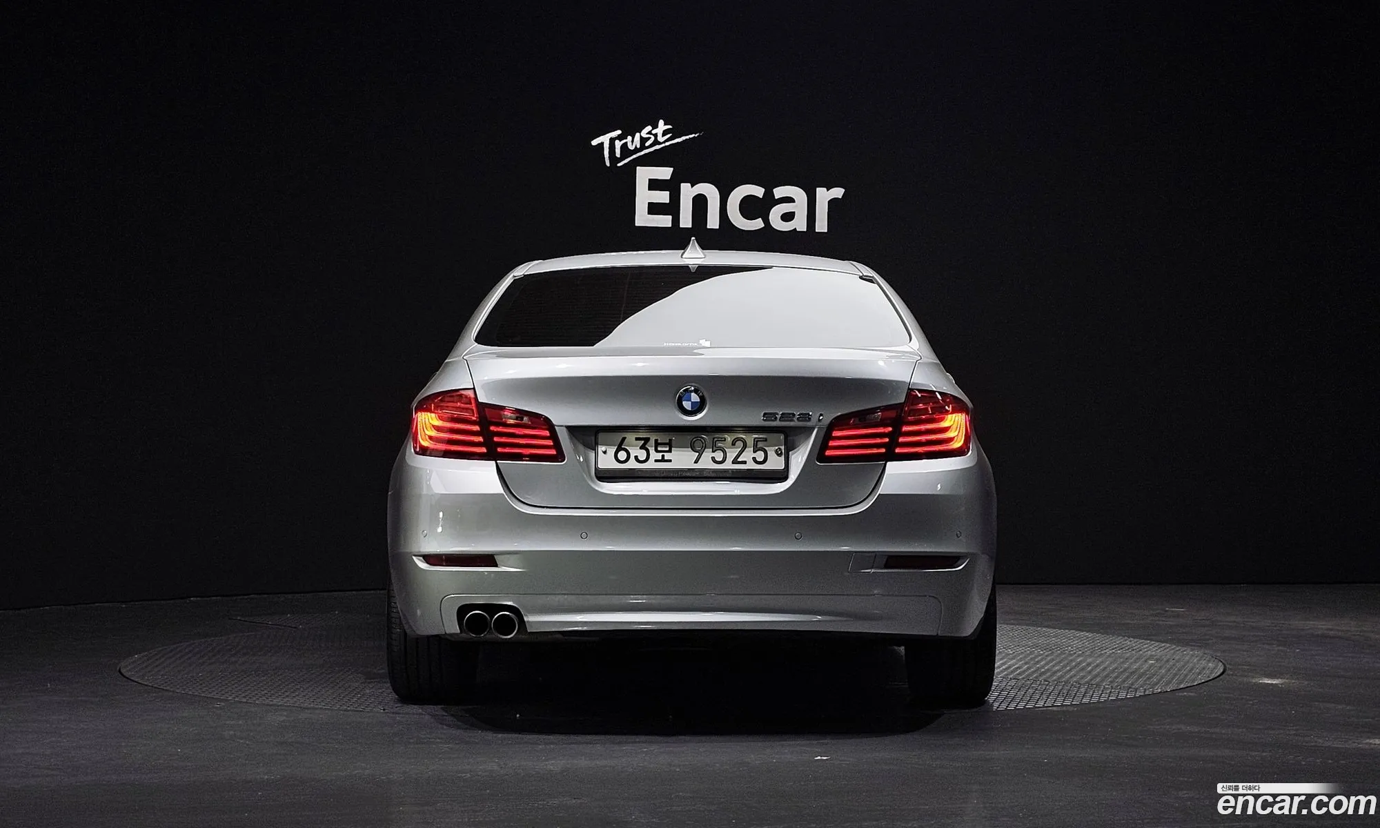 BMW 5 Series F10 528I - фотография 18542192