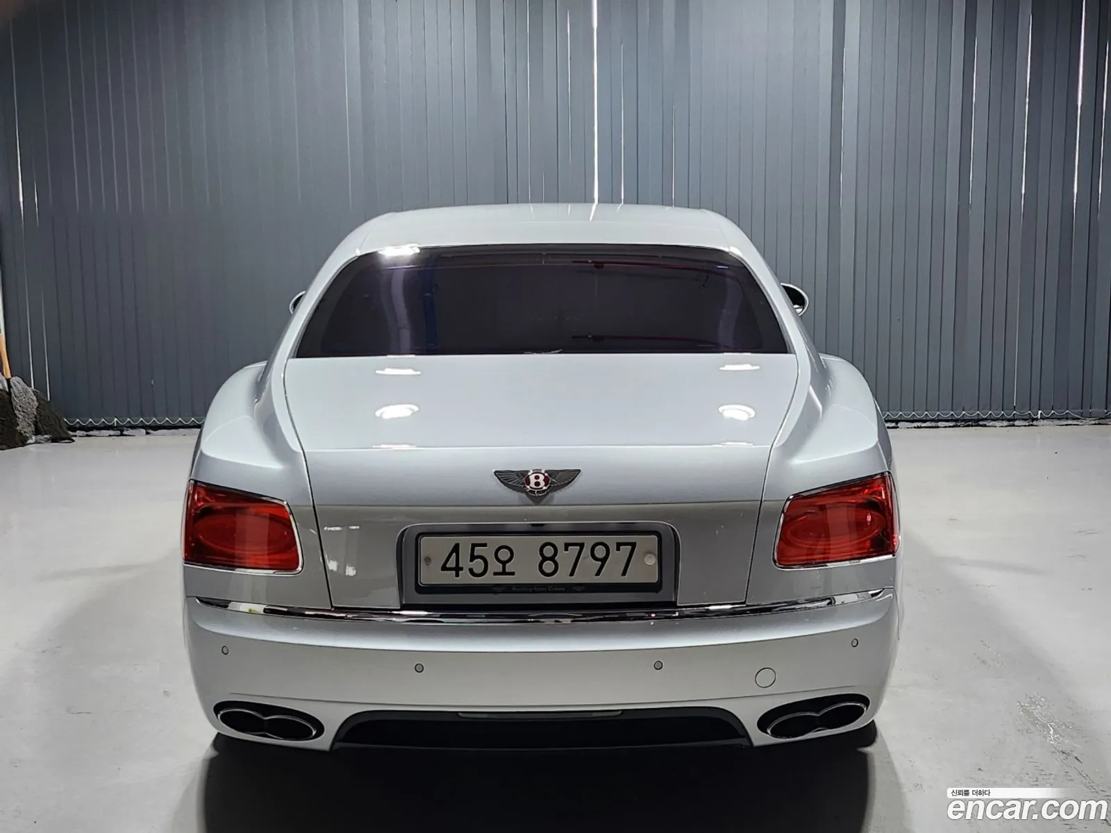 Bentley Flying Spur 40 2018 - фотография 4169641