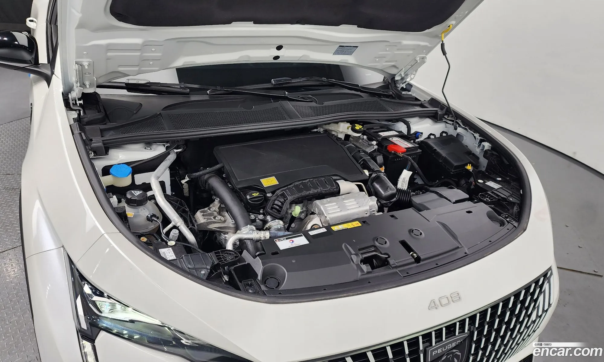 Peugeot 408 12 Pure Tech Gt 2023 - фотография 4562451