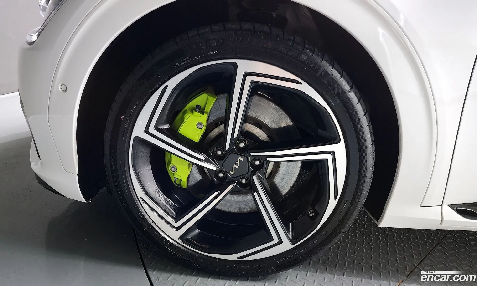 Kia Ev6 Gt 4Wd 2022 - фотография 12503963