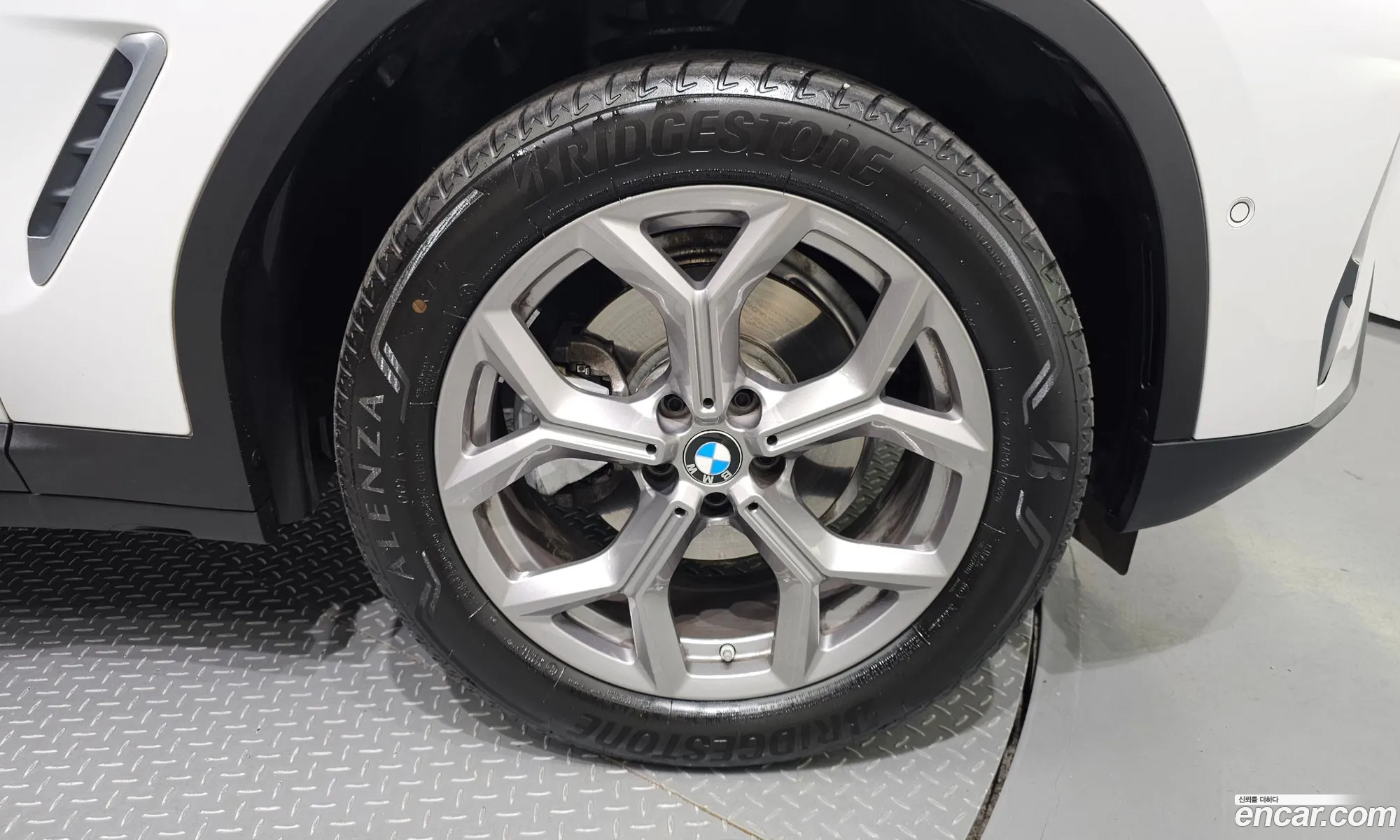 BMW X4 xDrive20I Xline 2023 - фотография 16498705