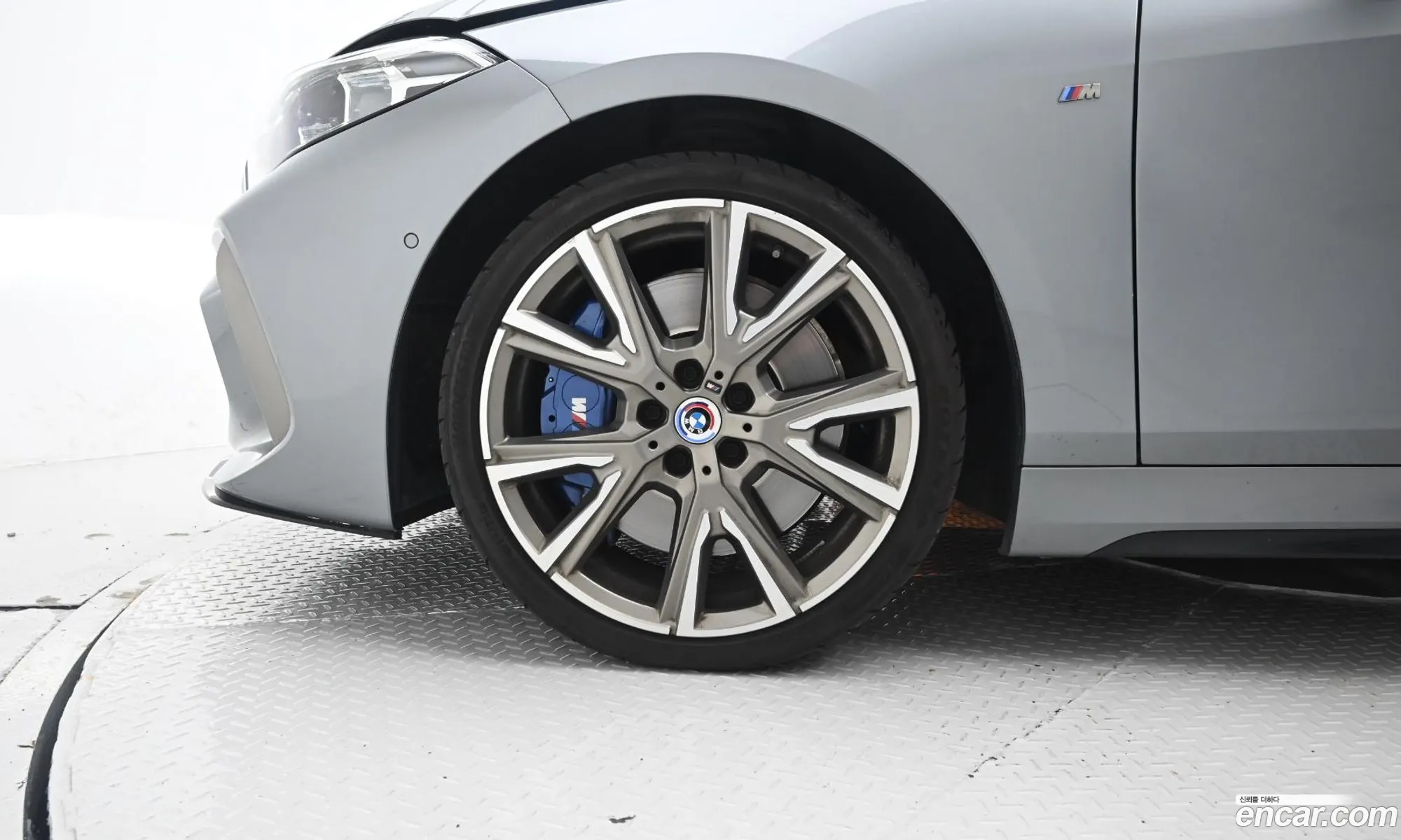 BMW 1Er Iii F40 M135I xDrive 2022 - фотография 16391058