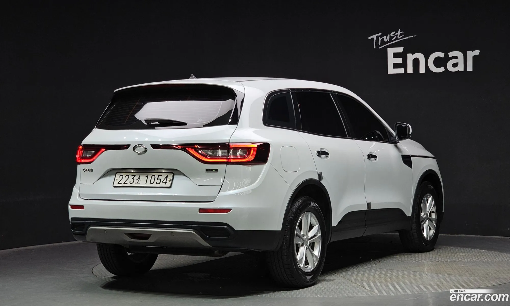 Renault Samsung Qm6 20 Lpe Se 2Wd 2020 - фотография 7475470