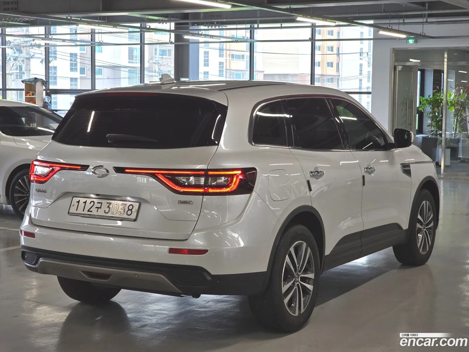 Renault Samsung Qm6 20 Gde Le 2Wd 2020 - фотография 4806686