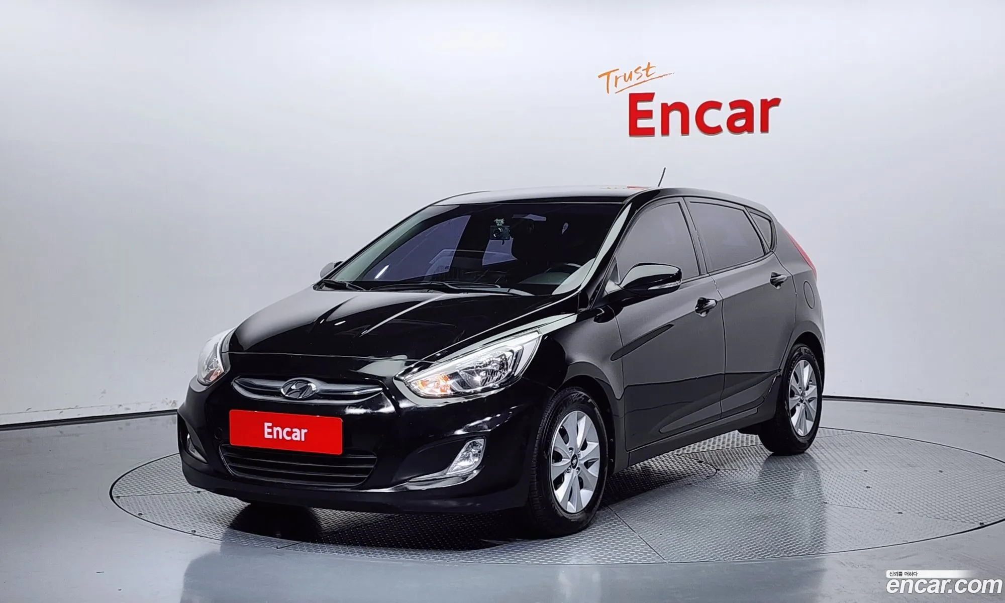 Hyundai Accent Witt Diesel 16 Vgt Modern 2017 - фотография 14547476