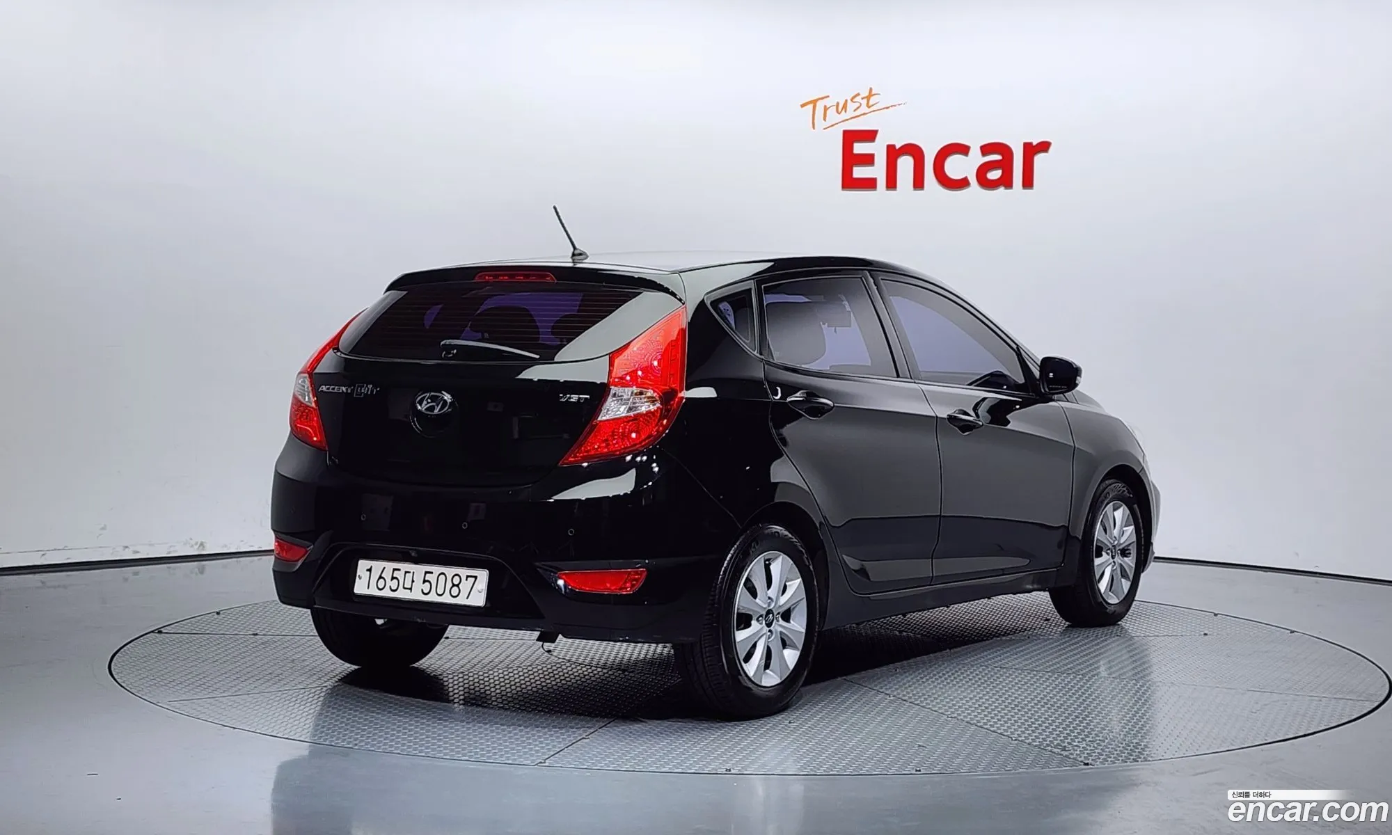 Hyundai Accent Witt Diesel 16 Vgt Modern 2017 - фотография 14547477