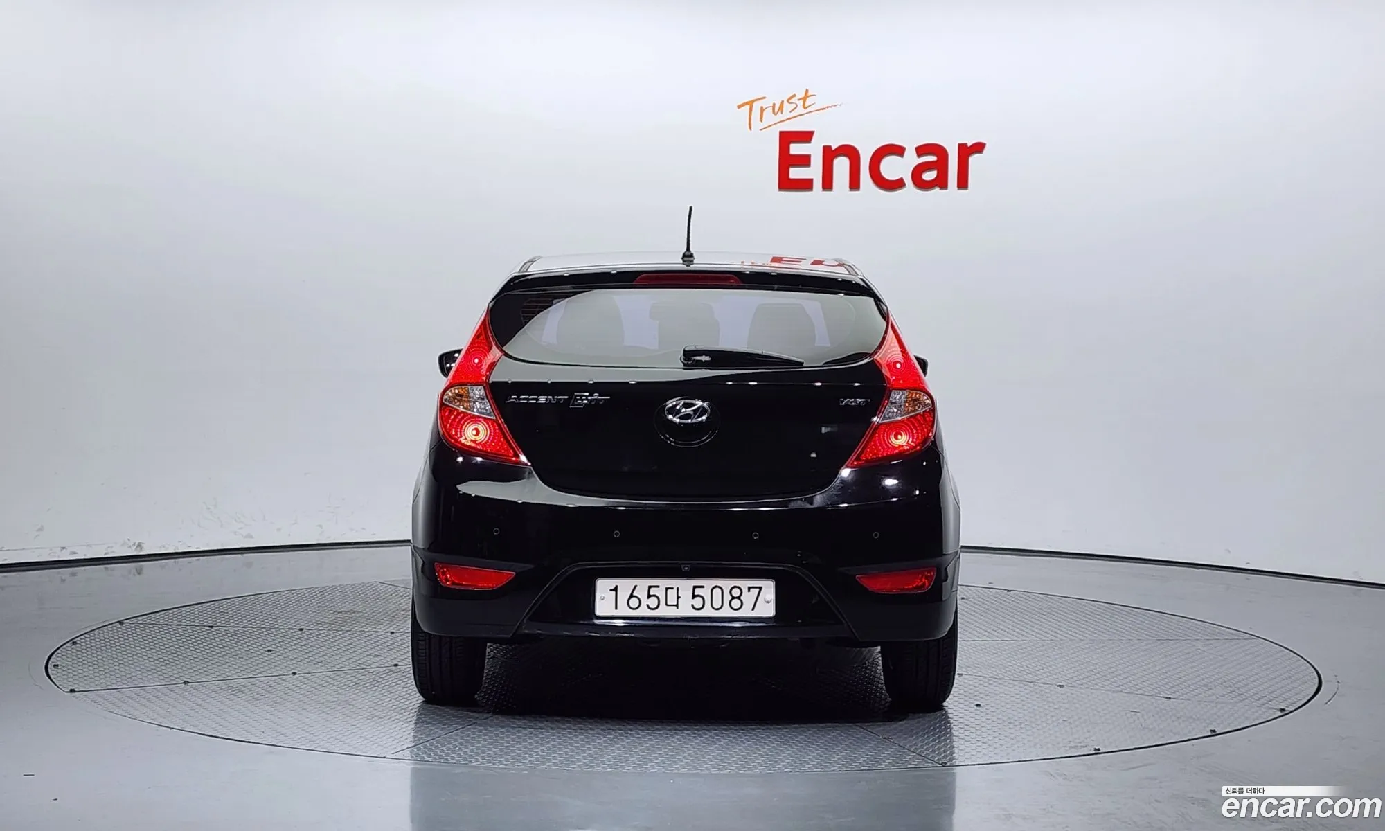 Hyundai Accent Witt Diesel 16 Vgt Modern 2017 - фотография 14547479
