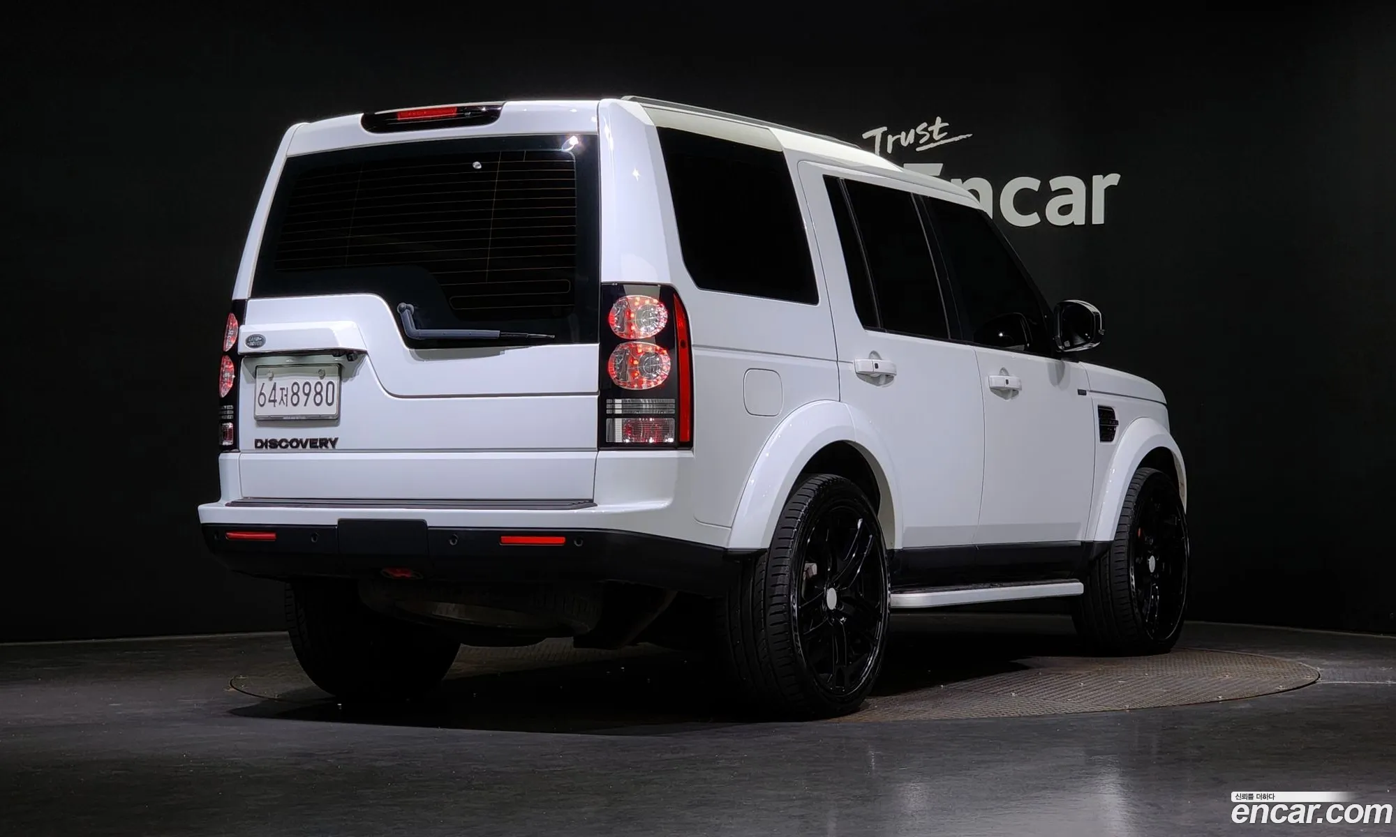 Land Rover Discovery Iv 30 Sdv6 Se 2014 - фотография 4219081