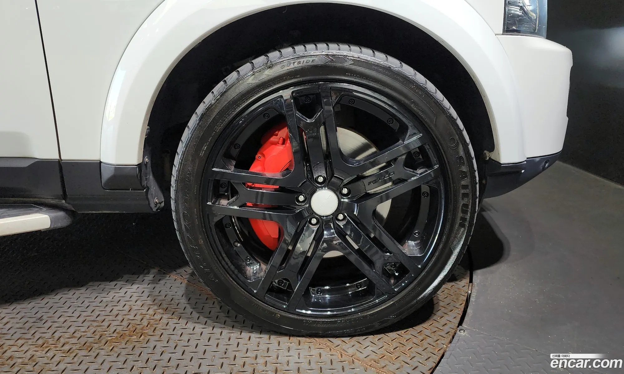 Land Rover Discovery Iv 30 Sdv6 Se 2014 - фотография 4219084