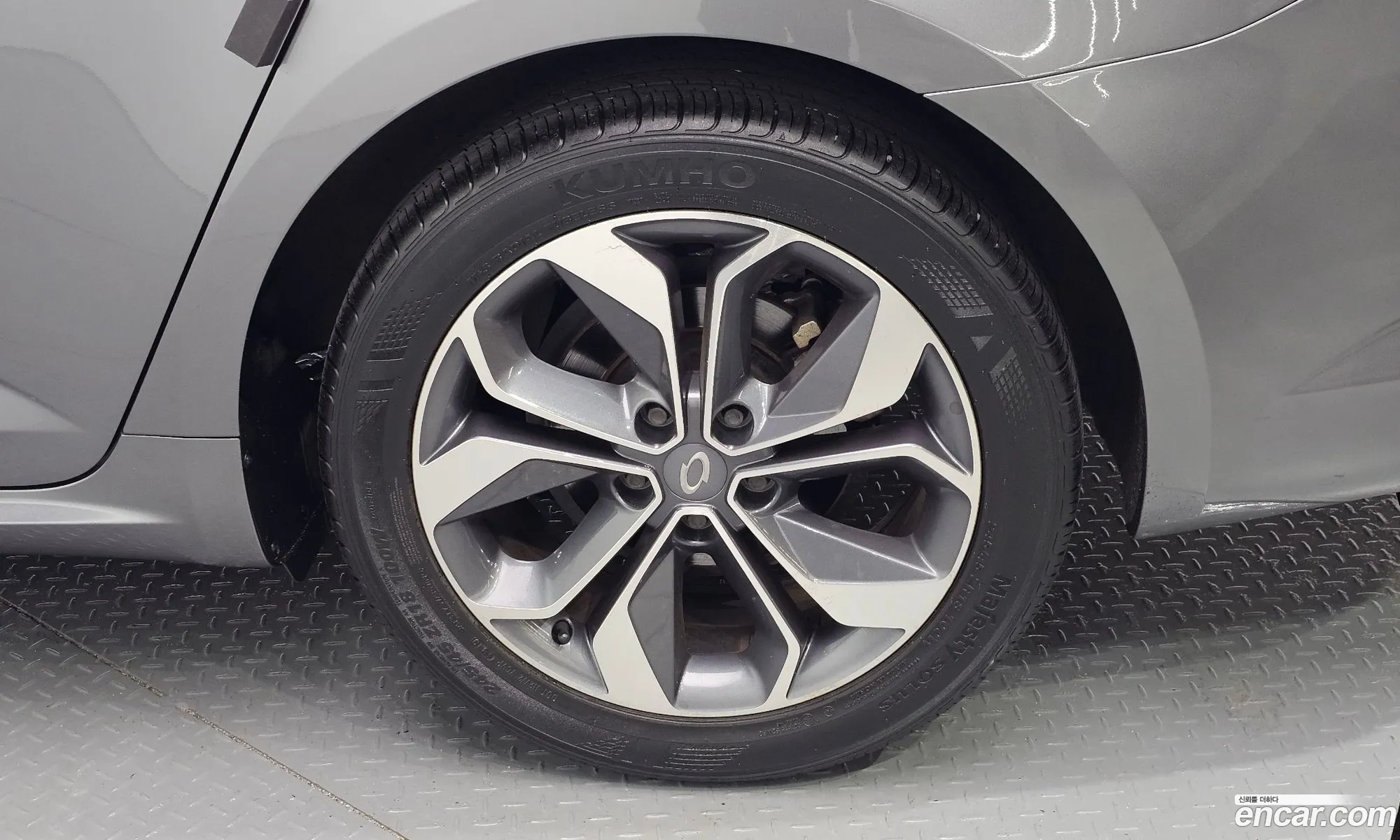 Renault Samsung Sm6 20 Lpe Se Rental Car 2019 - фотография 4530436