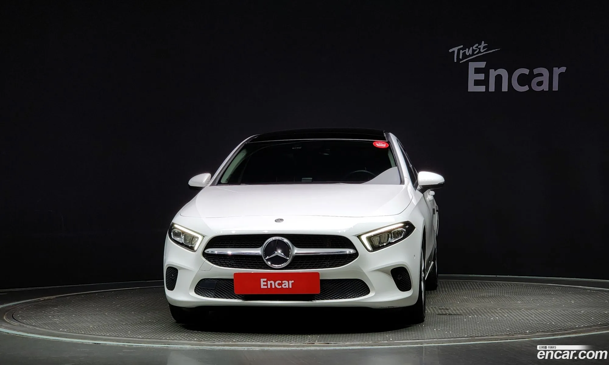 Mercedes A-Class W177 A220 Sedan - фотография 18838108