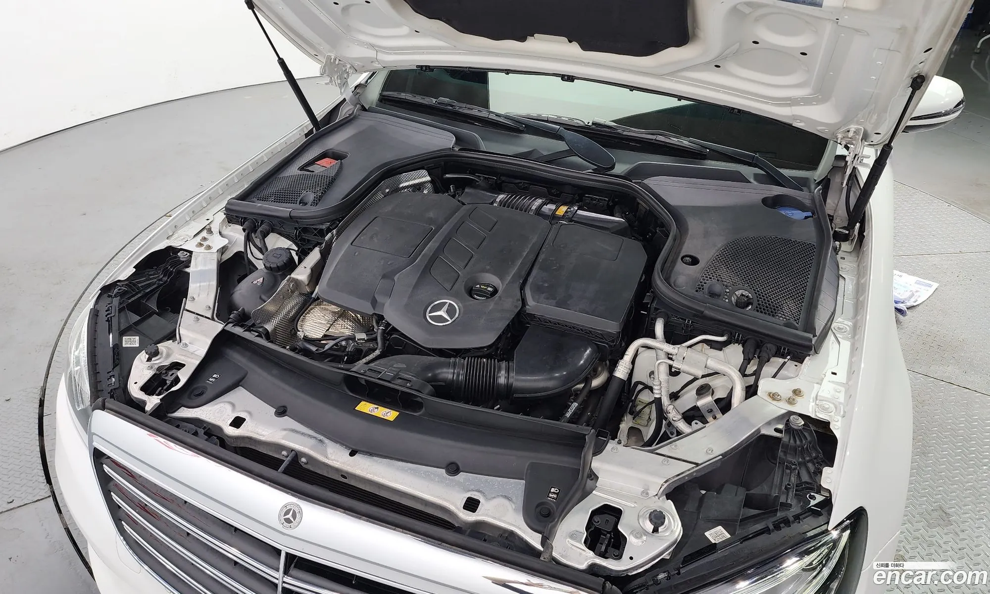 Mercedes-Benz E-Klasse V W213 S213 C238 E220D 4Matic Exclusive 2019 - фотография 18958794