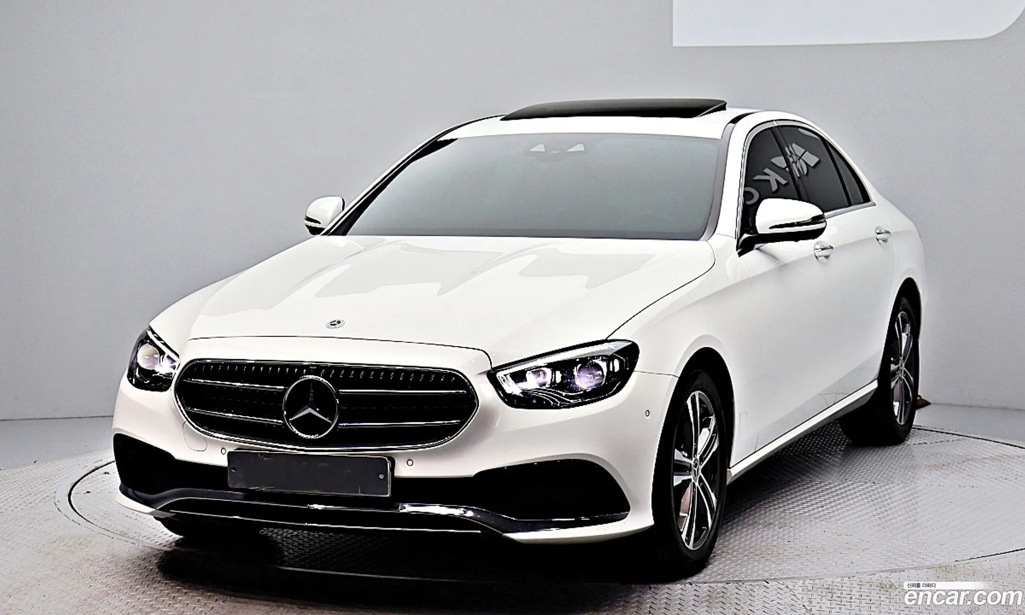 Mercedes-Benz E-Klasse V W213 S213 C238 E350 4Matic Avantgarde 2022 - фотография 18838154