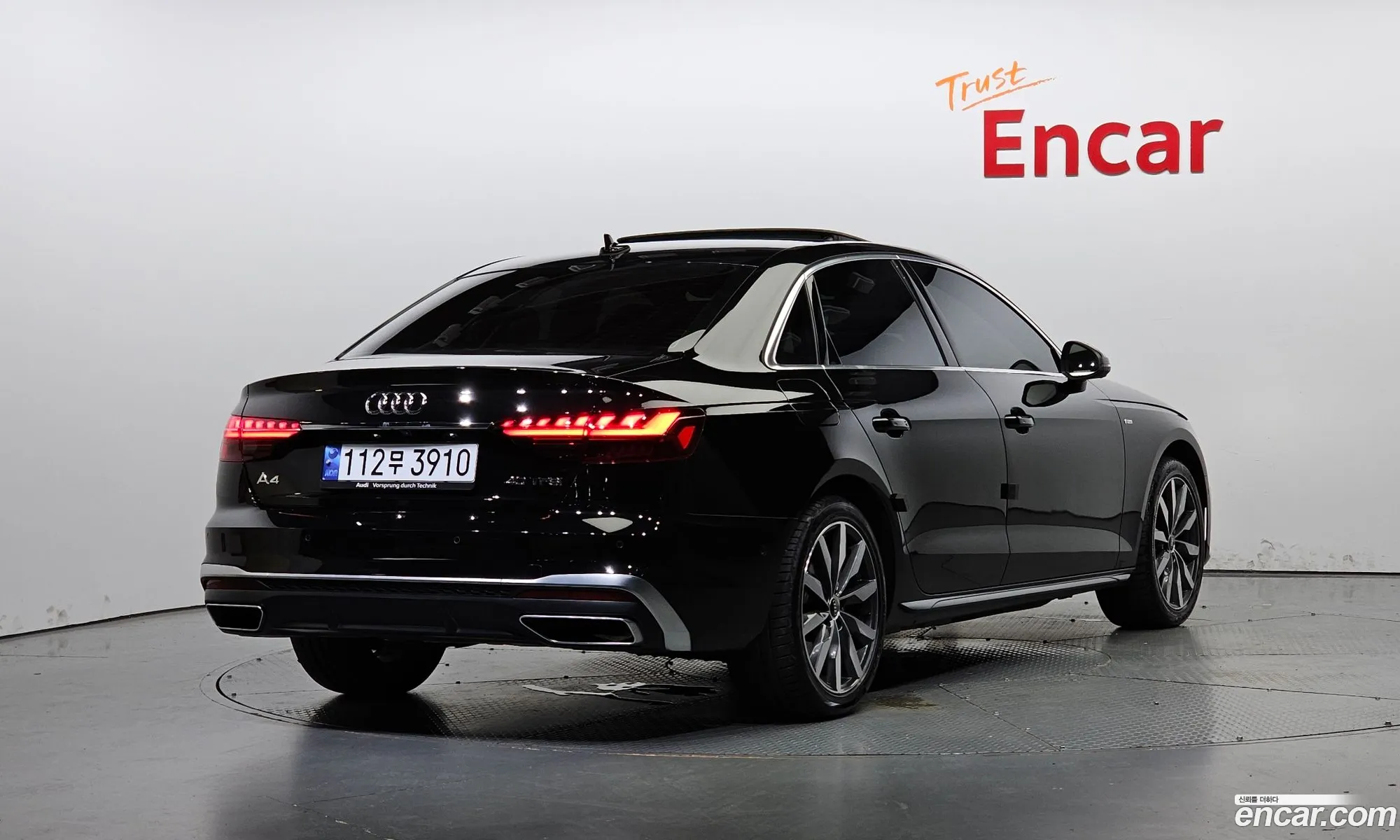 Audi A4 40 Tfsi Premium 2023 - фотография 8864098