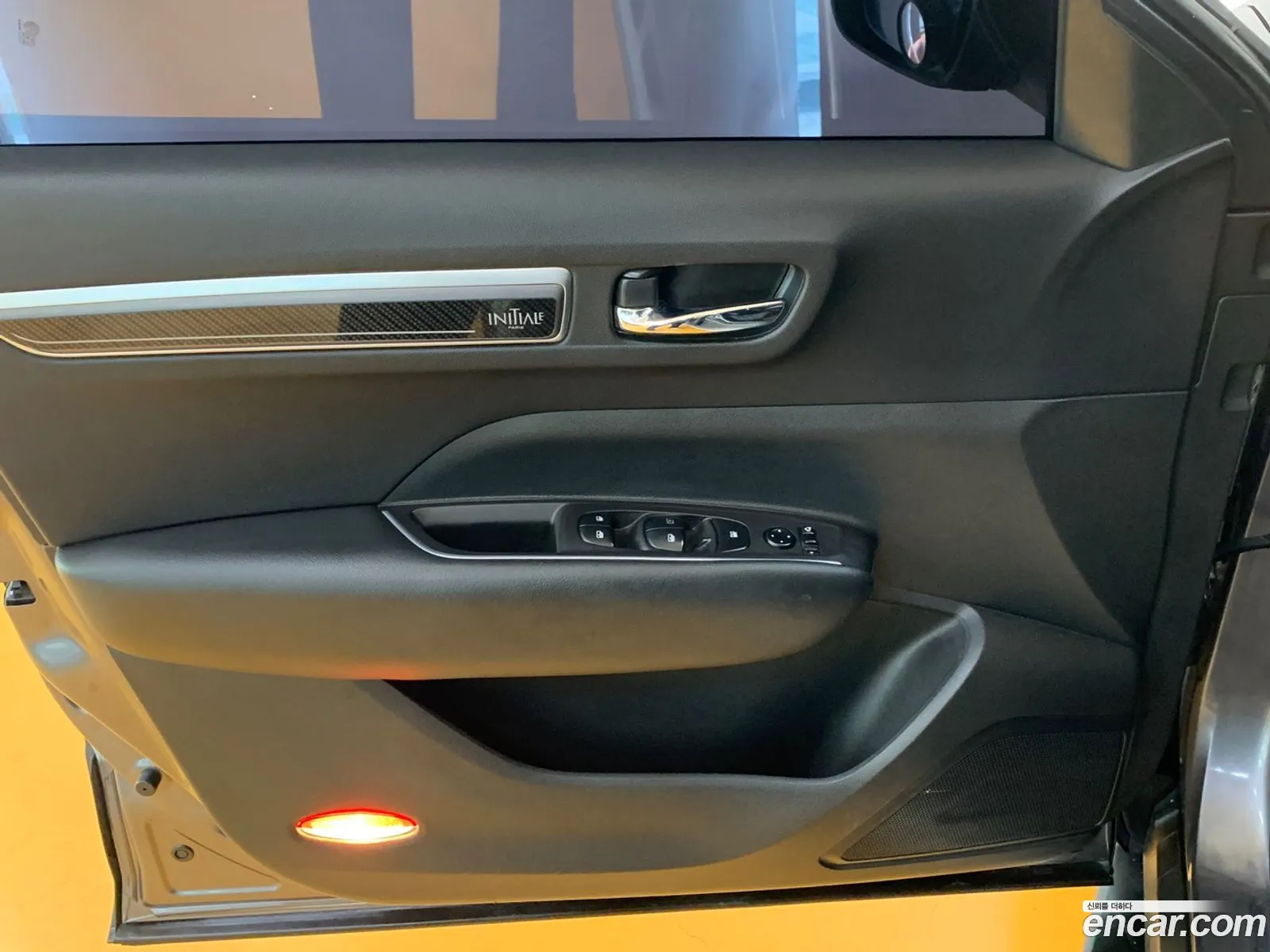 Renault Samsung Qm6 20 Lpe Re 2Wd 2020 - фотография 3846175