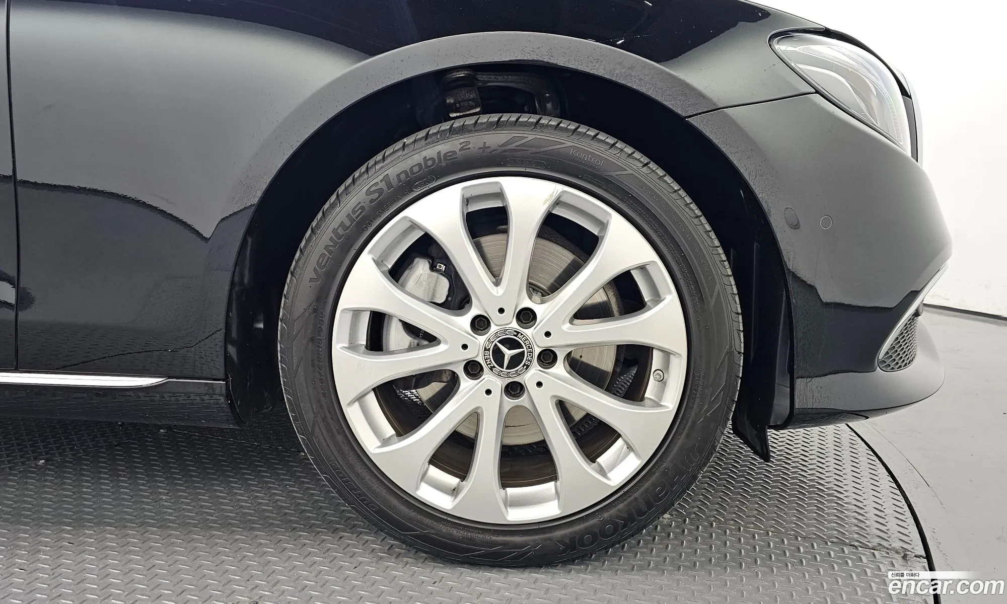Mercedes-Benz E-Klasse V W213 S213 C238 E220D 4Matic Exclusive 2020 - фотография 18864379