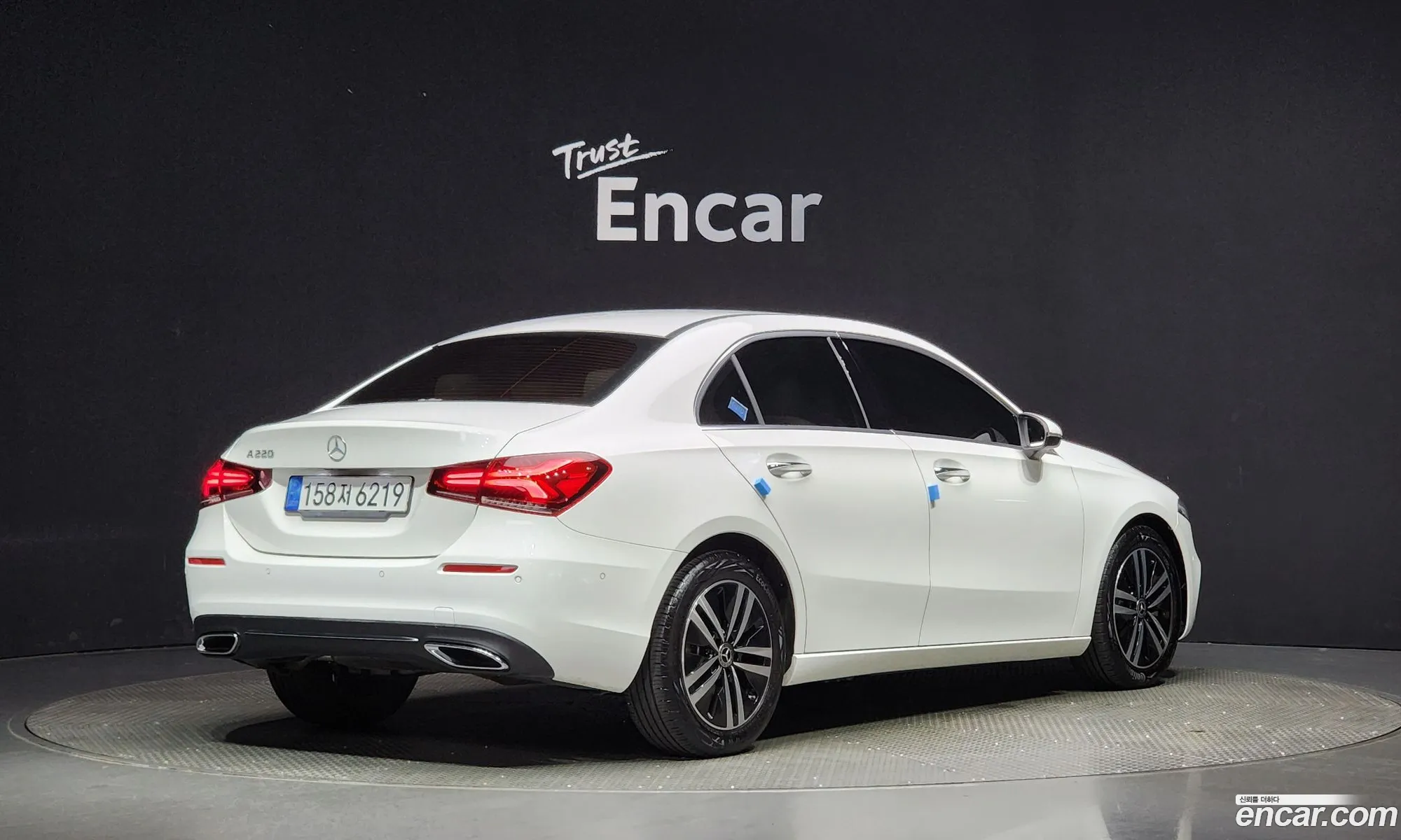 Mercedes-Benz A-Klasse A220 Sedan 2023 - фотография 18864436