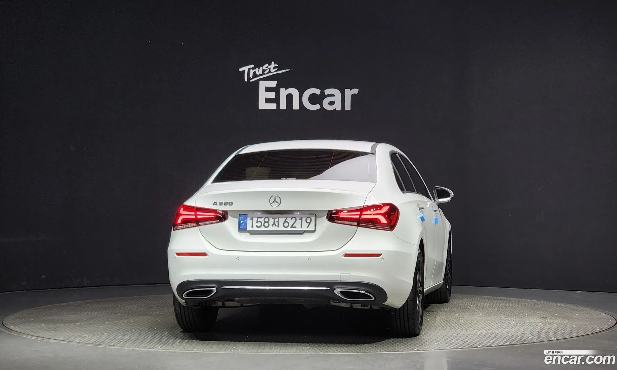 Mercedes-Benz A-Klasse A220 Sedan 2023 - фотография 18864438