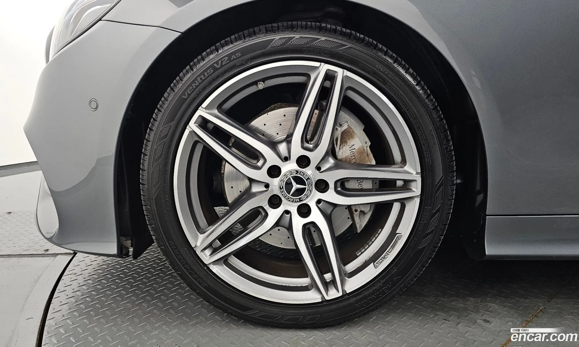 Mercedes-Benz E-Klasse V W213 S213 C238 E220D Coupe 2019 - фотография 16517015