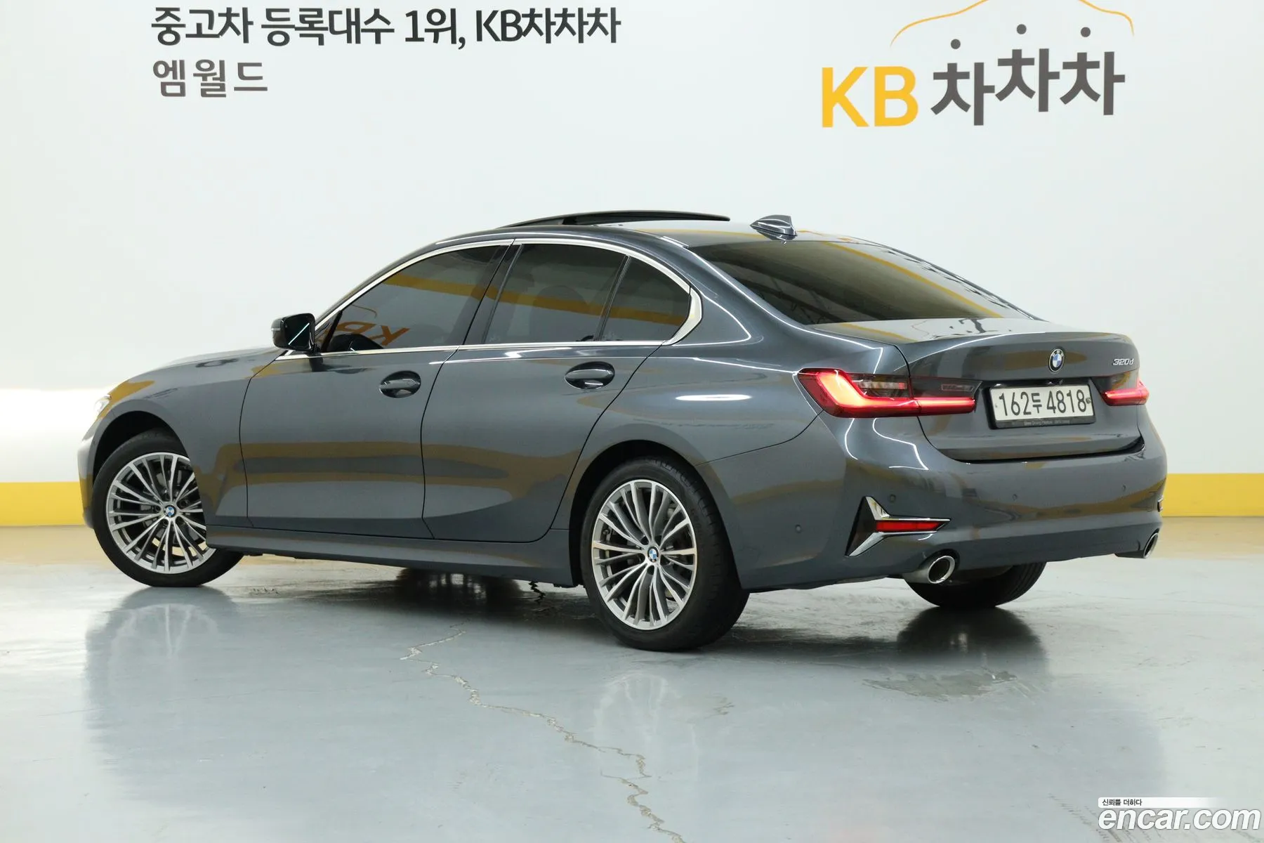 BMW 3Er 320D Luxury 2019 - фотография 16441015