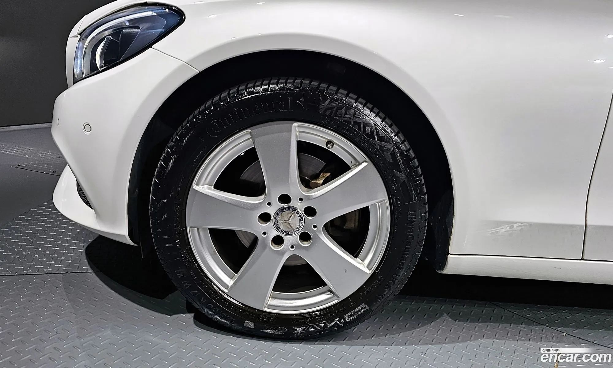 Mercedes-Benz C-Klasse Iv W205 C200 2016 - фотография 16517054
