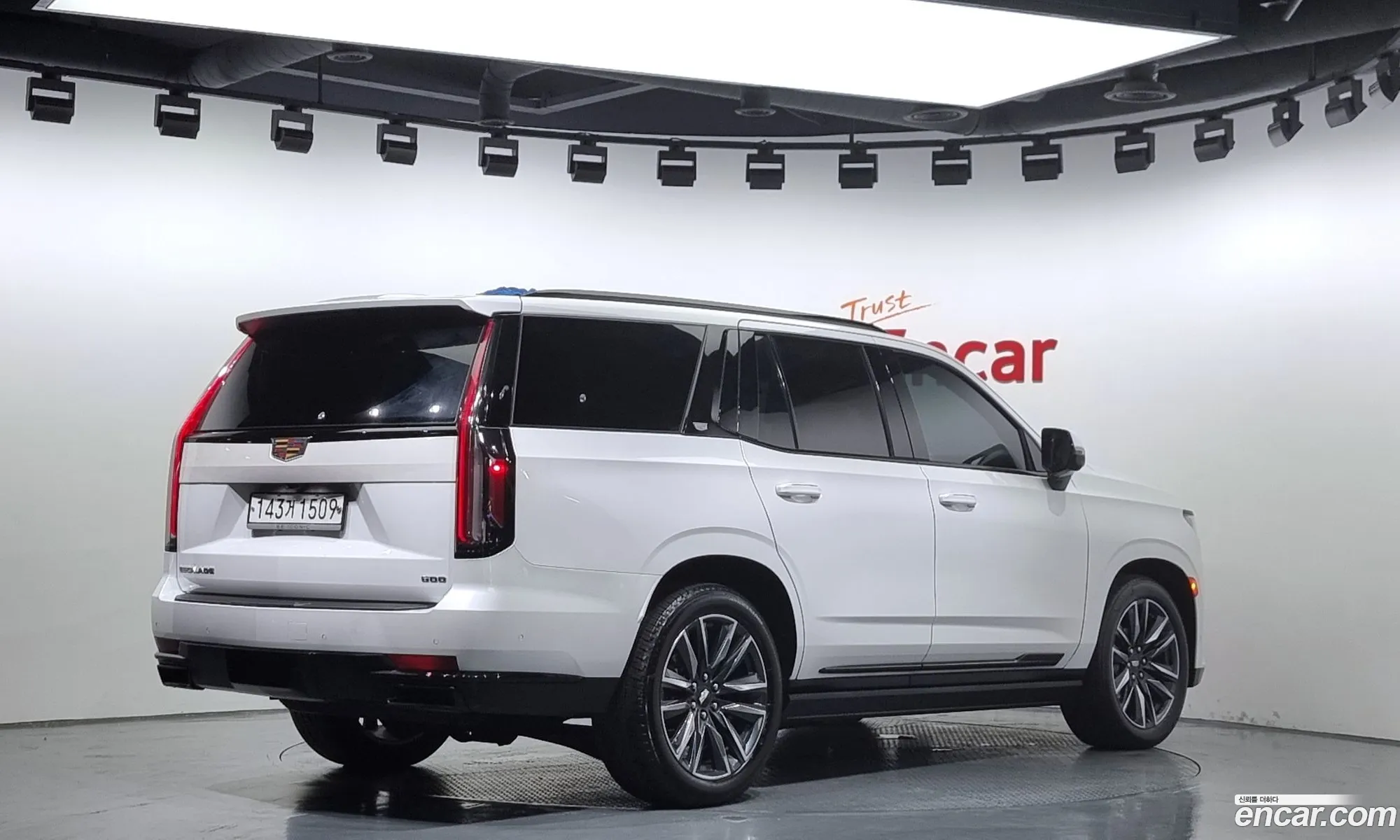 Cadillac Escalade 62 2023 - фотография 4627300