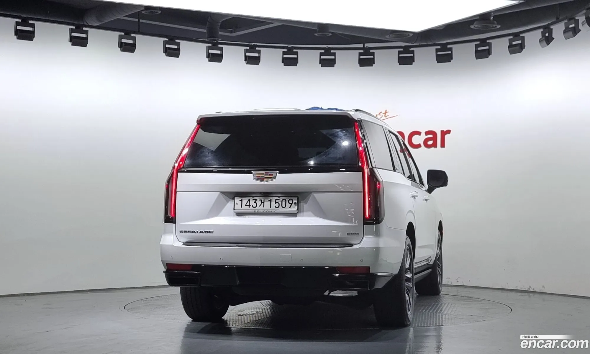 Cadillac Escalade 62 2023 - фотография 4627302