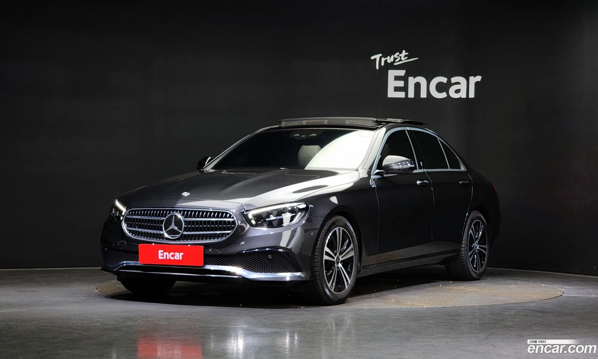 Mercedes E-Class W213 E250 Avantgarde - фотография 14758384