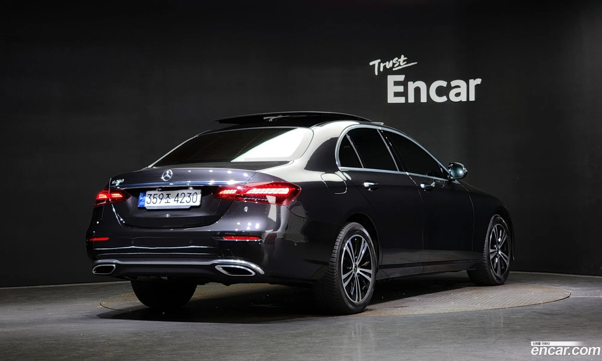Mercedes E-Class W213 E250 Avantgarde - фотография 14758385