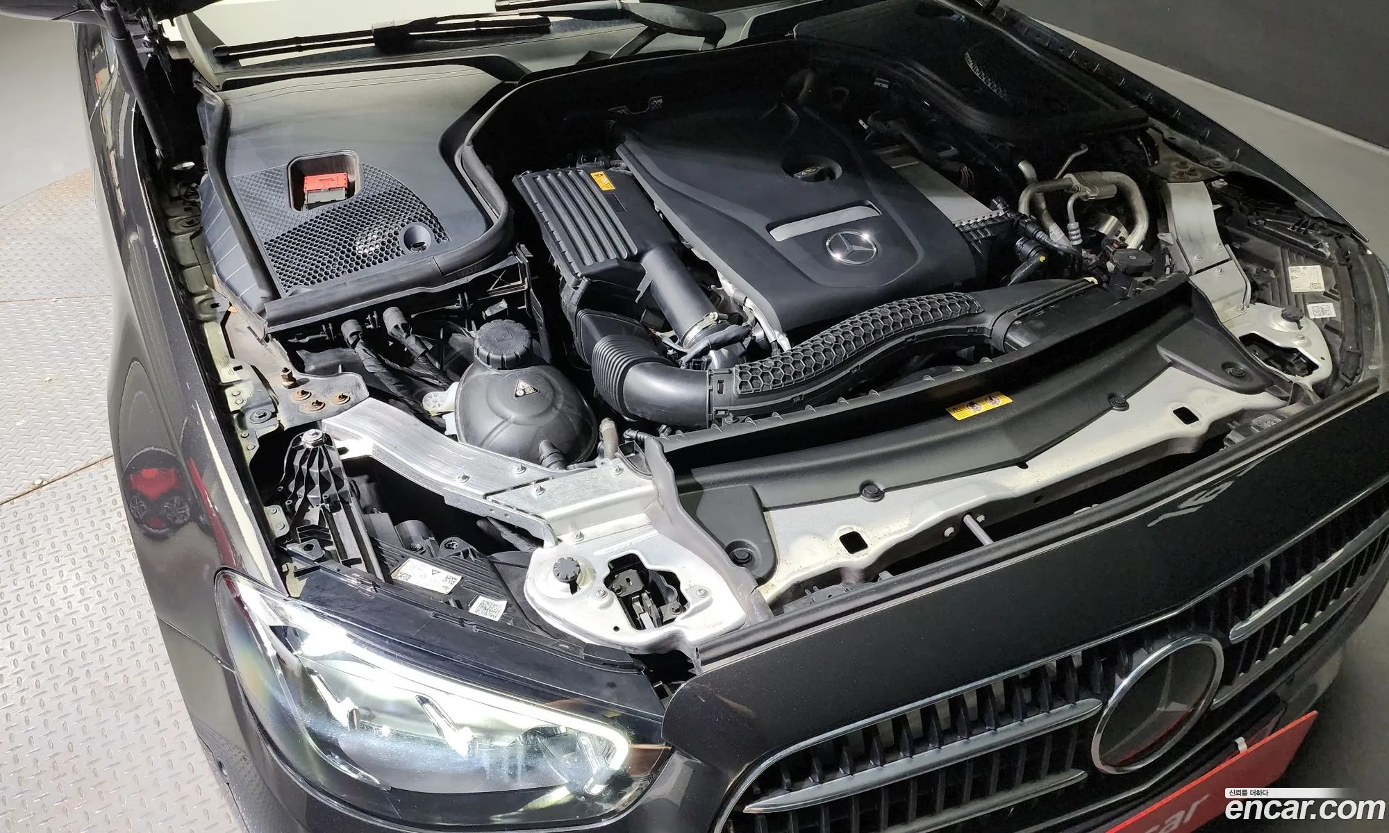 Mercedes E-Class W213 E250 Avantgarde - фотография 14758389