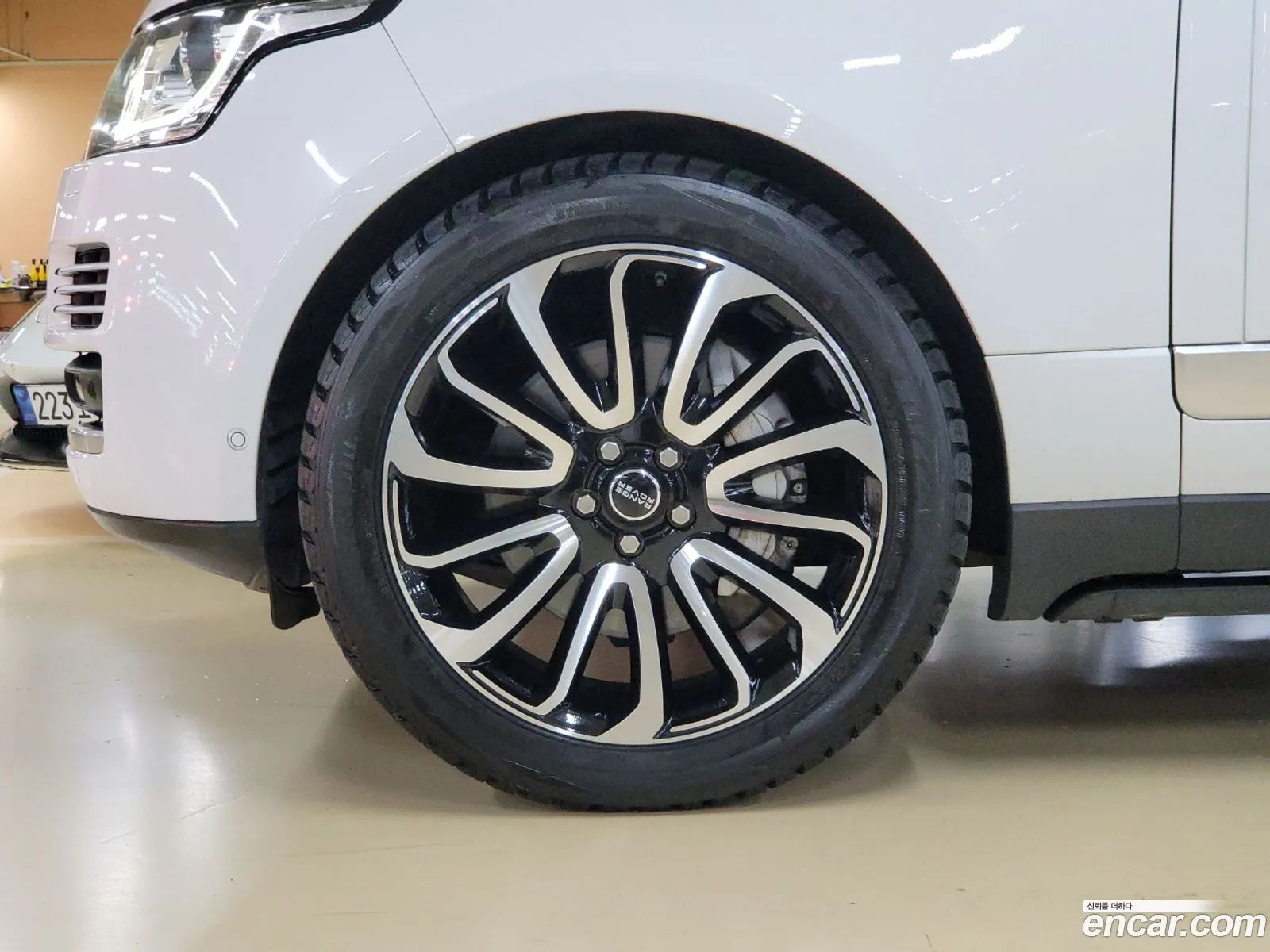 Land Rover Range Rover Iv 44 Sdv8 Vogue Se Diesel 2016 - фотография 7456462