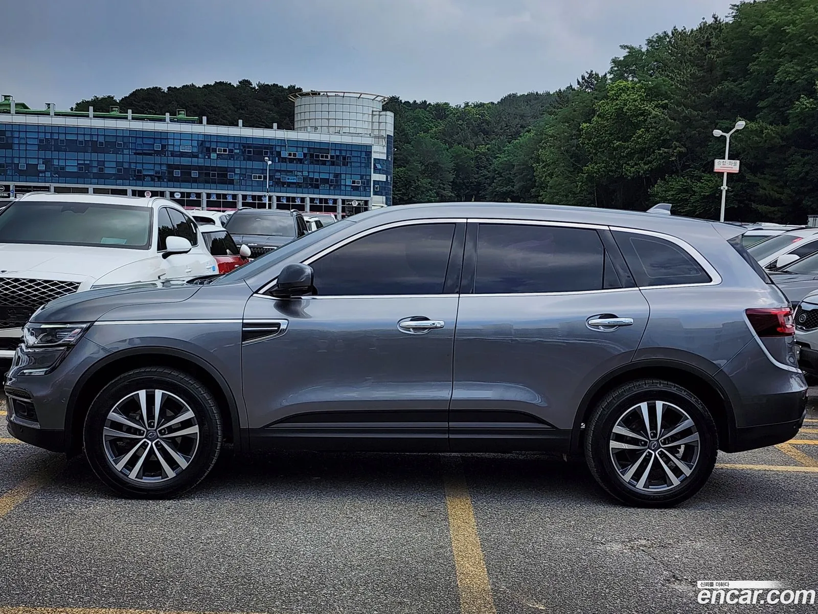 Renault Samsung Qm6 20 Lpe Le 2Wd 2020 - фотография 3684582