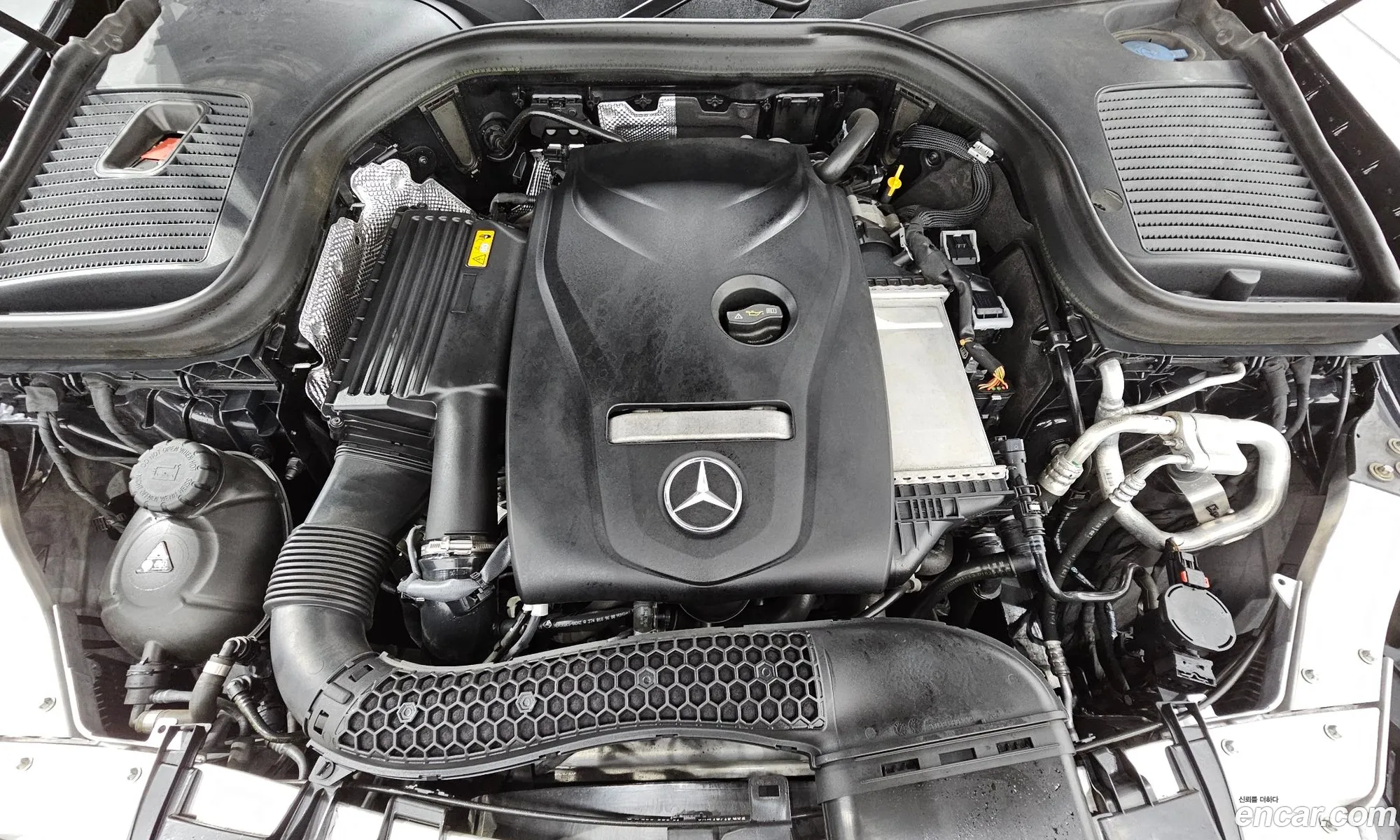 Mercedes Glc-Class X253 Glc300 4Matic Amg Line Coupe - фотография 18864392