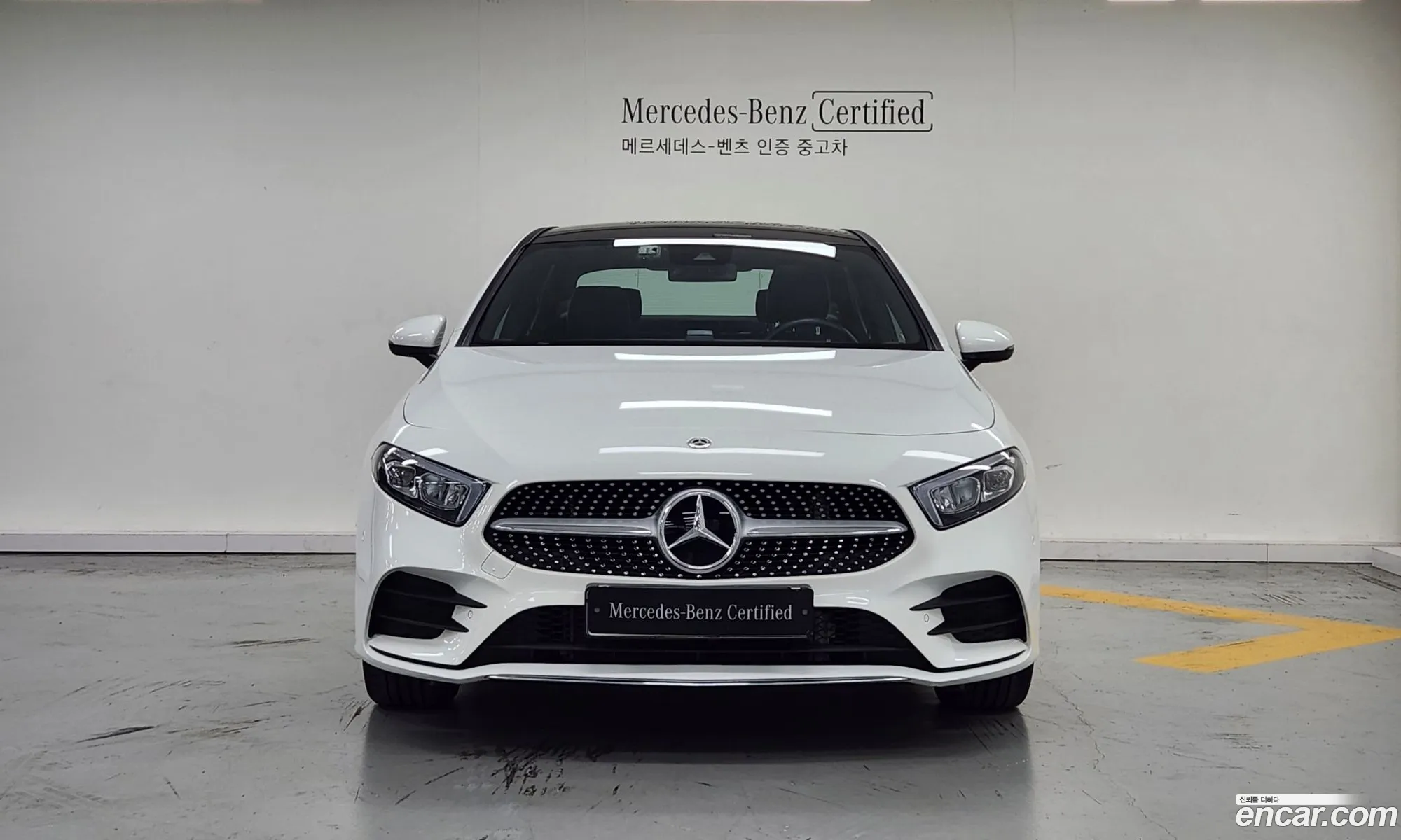 Mercedes-Benz A-Klasse A250 4Matic Sedan 2023 - фотография 18838071