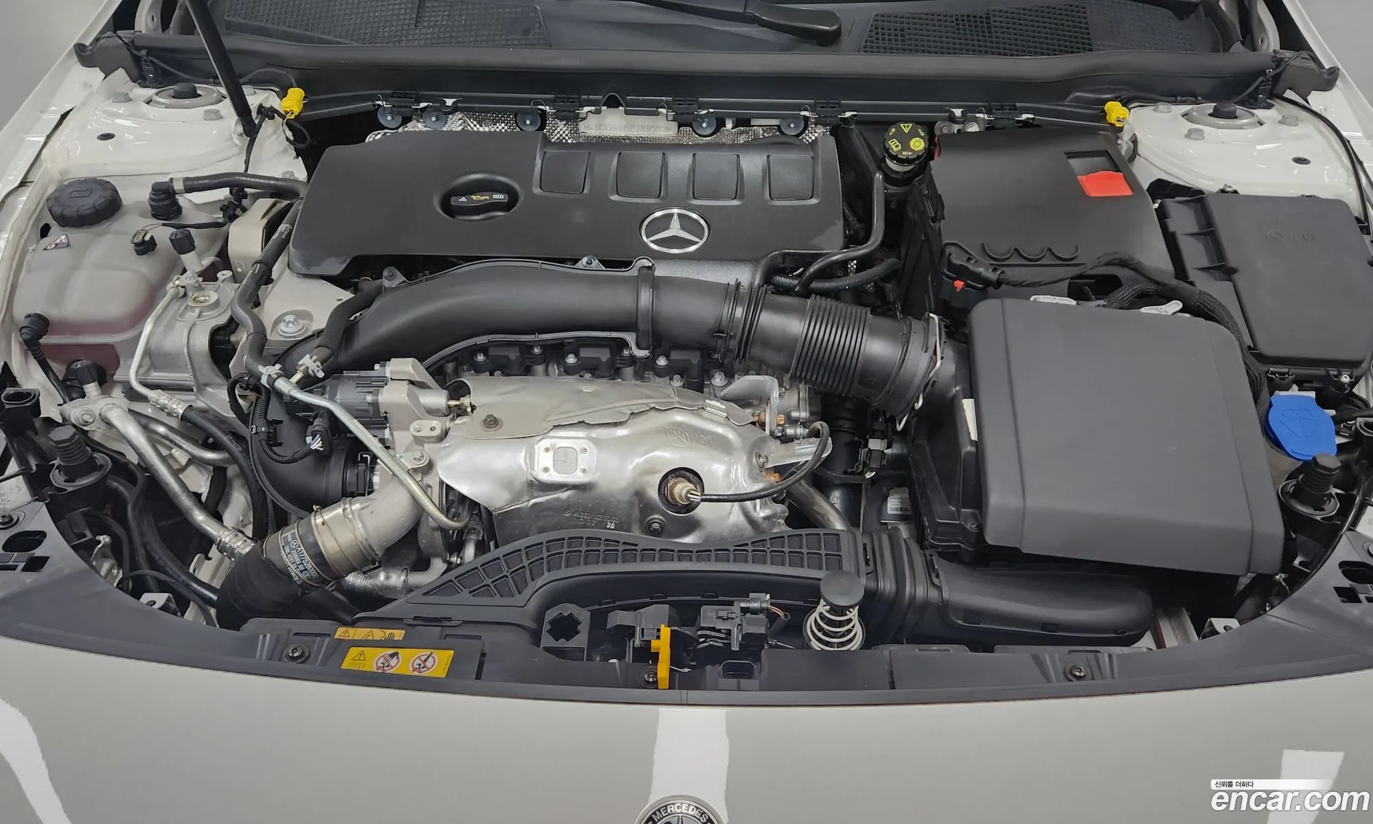 Mercedes-Benz A-Klasse A250 4Matic Sedan 2023 - фотография 18838074