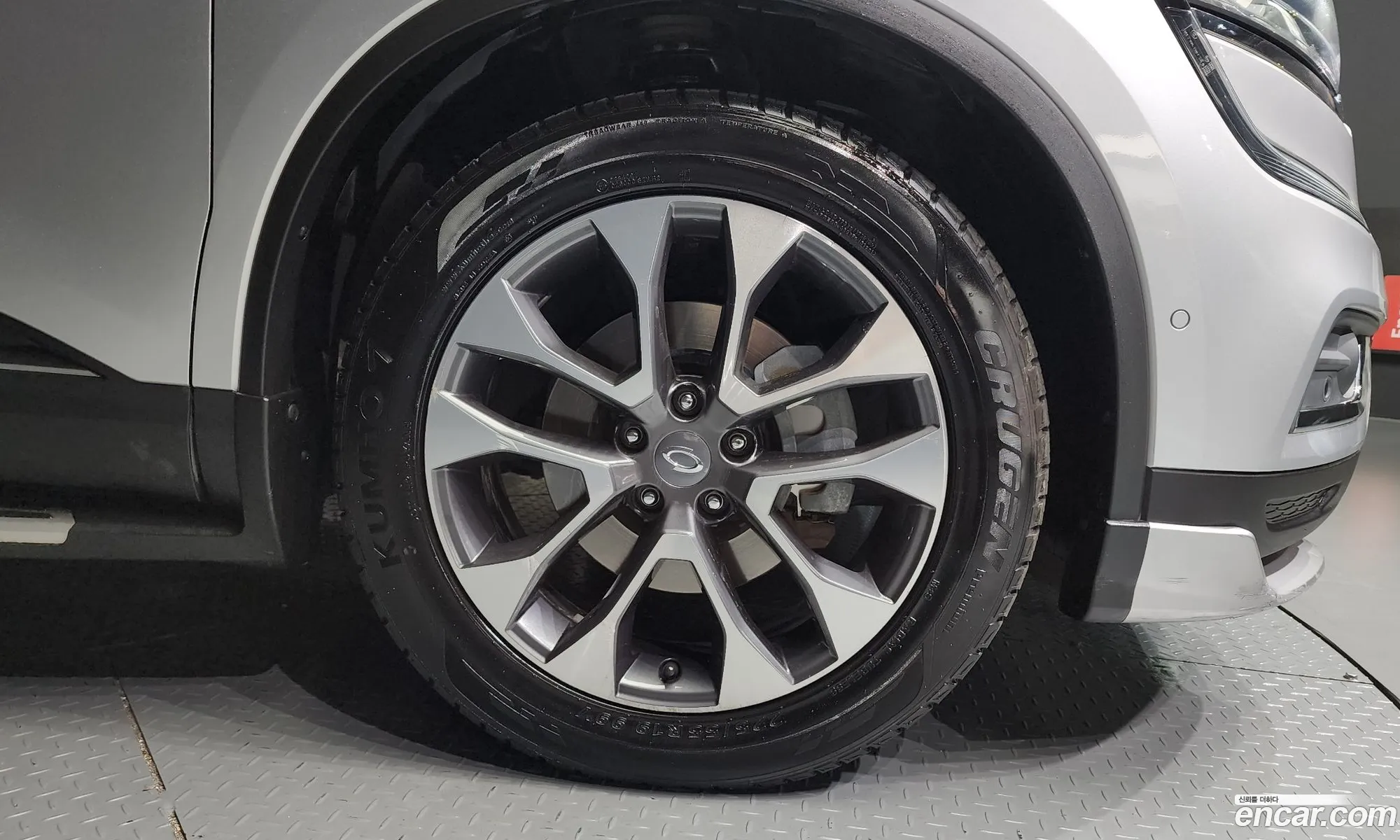 Renault Samsung Qm6 Diesel 2Wd Re Signature 2017 - фотография 12590527