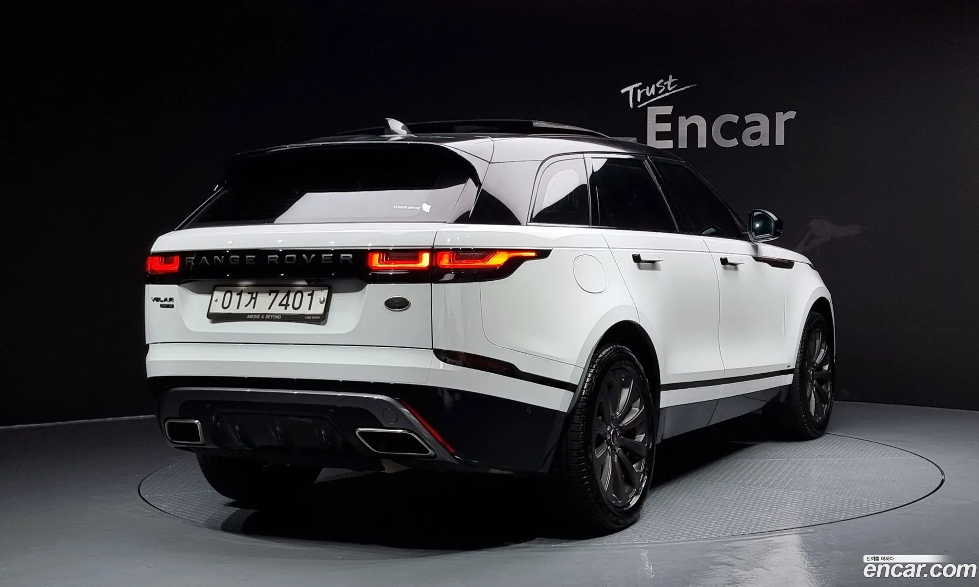 Land Rover Range Rover Velar I 30 D300 R-Dynamic Se 2018 - фотография 7456471