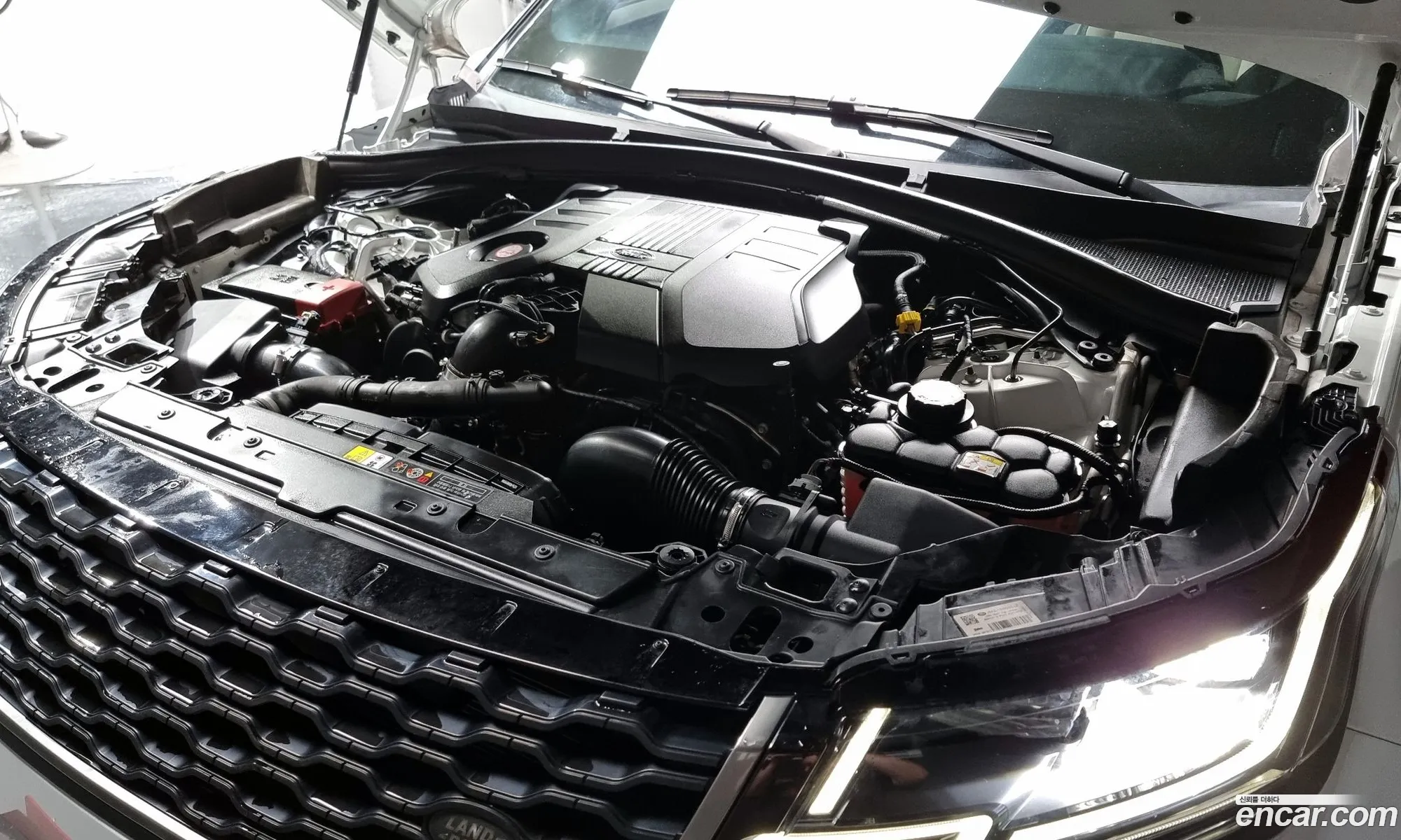 Land Rover Range Rover Velar I 30 D300 R-Dynamic Se 2018 - фотография 7456475
