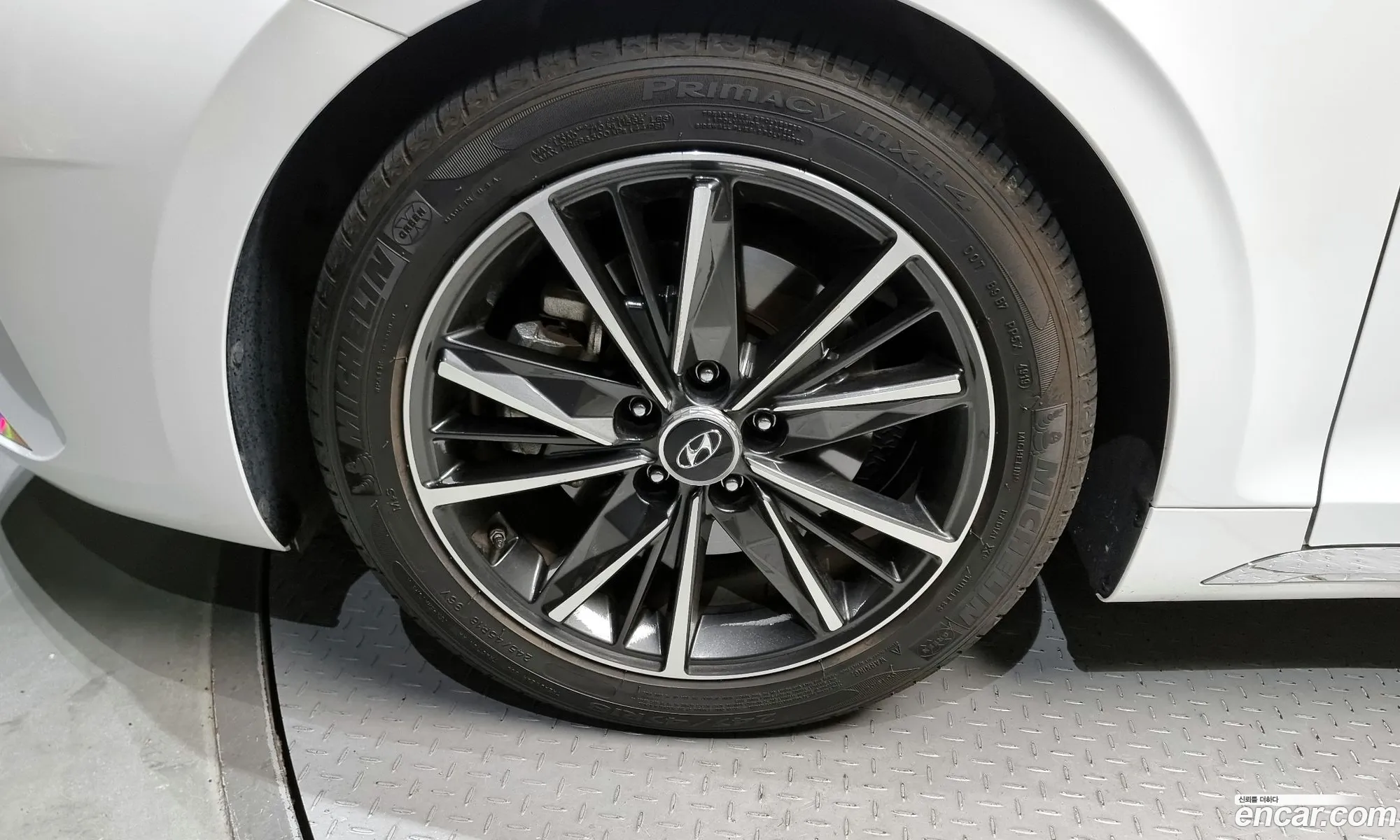 Hyundai Grandeur Vi 25 2020 - фотография 15931402